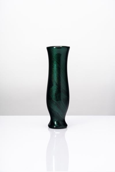 Vaso a balaustro, vetro soffiato con avventurina verde (Murano), 1940 circa