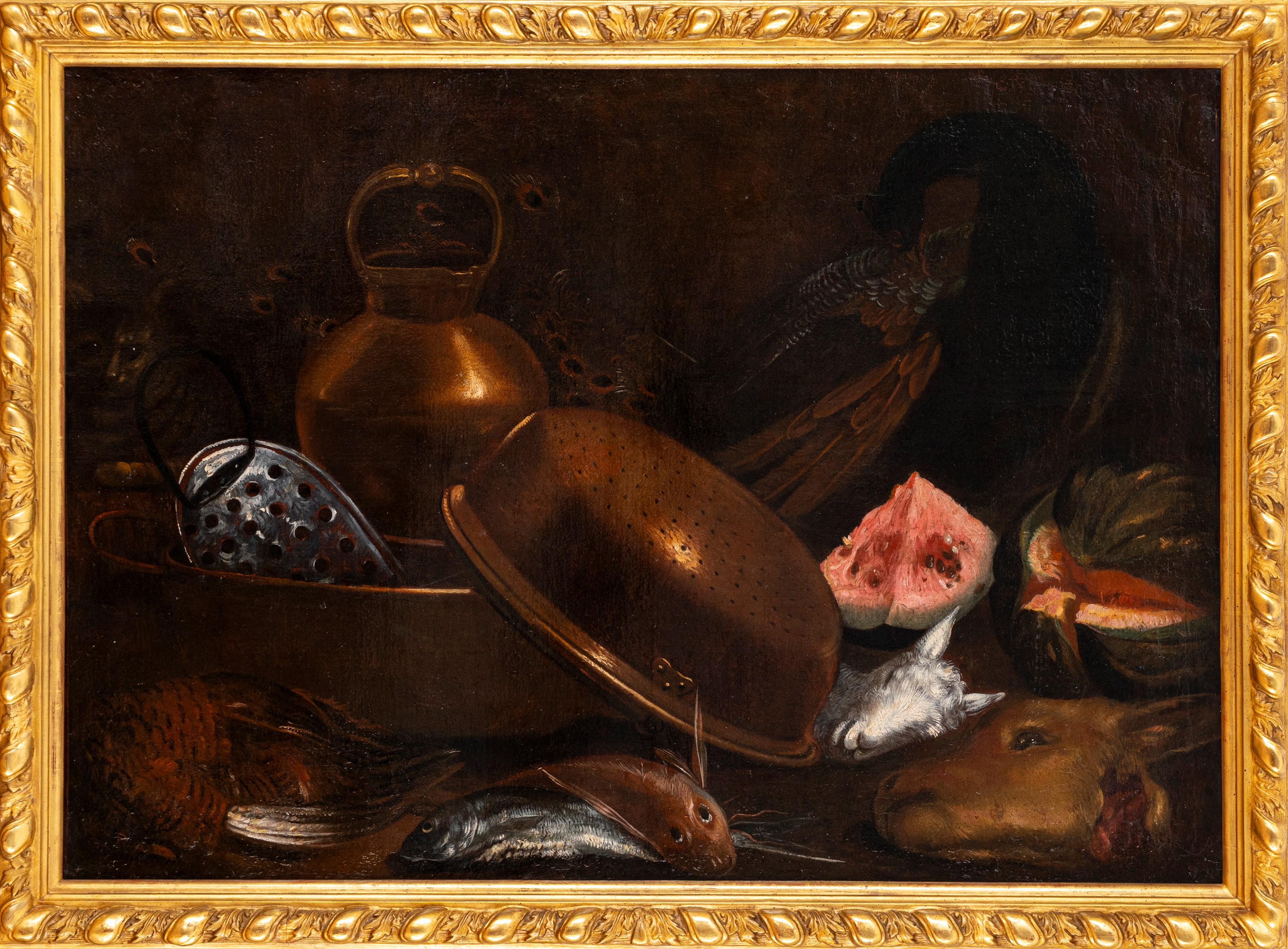 Interno di cucina con vasellame, pesci, anguria, gatto e pavone