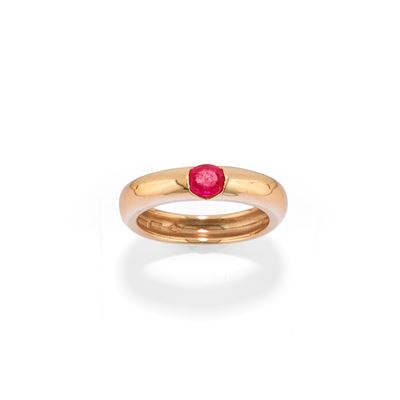 Anello con Rubino