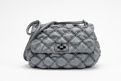 Borsa Rockstud in pelle grigia con dettagli in metallo