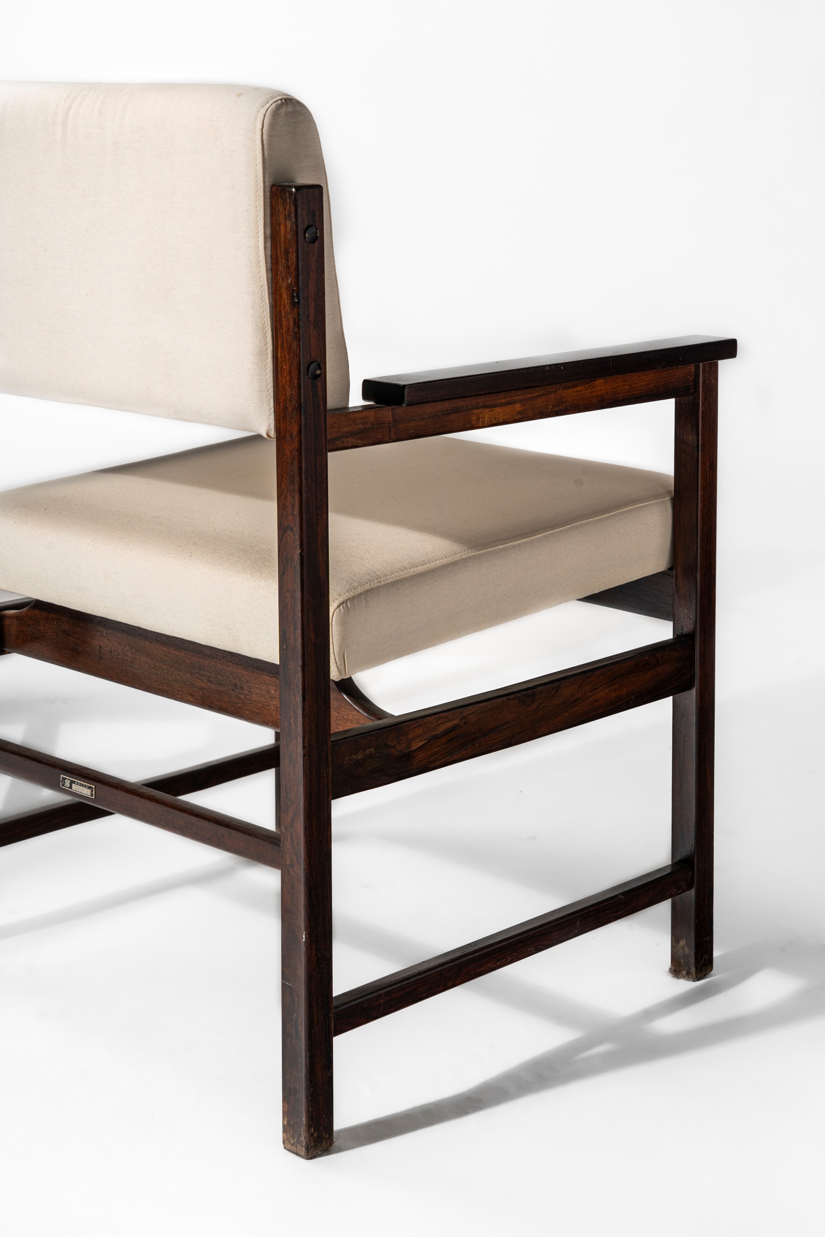 Coppia di poltrone modello 'University'