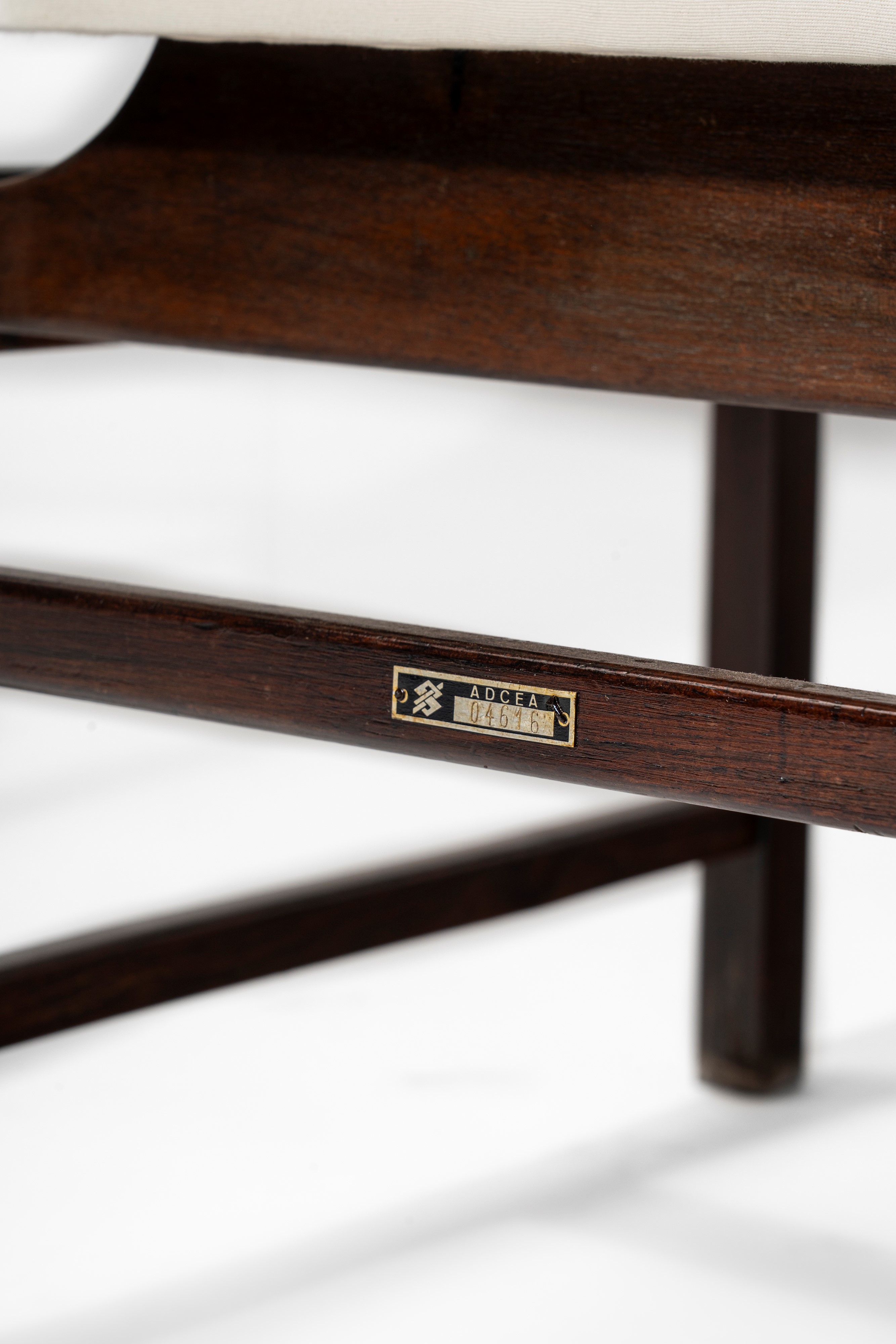 Coppia di poltrone modello 'University'