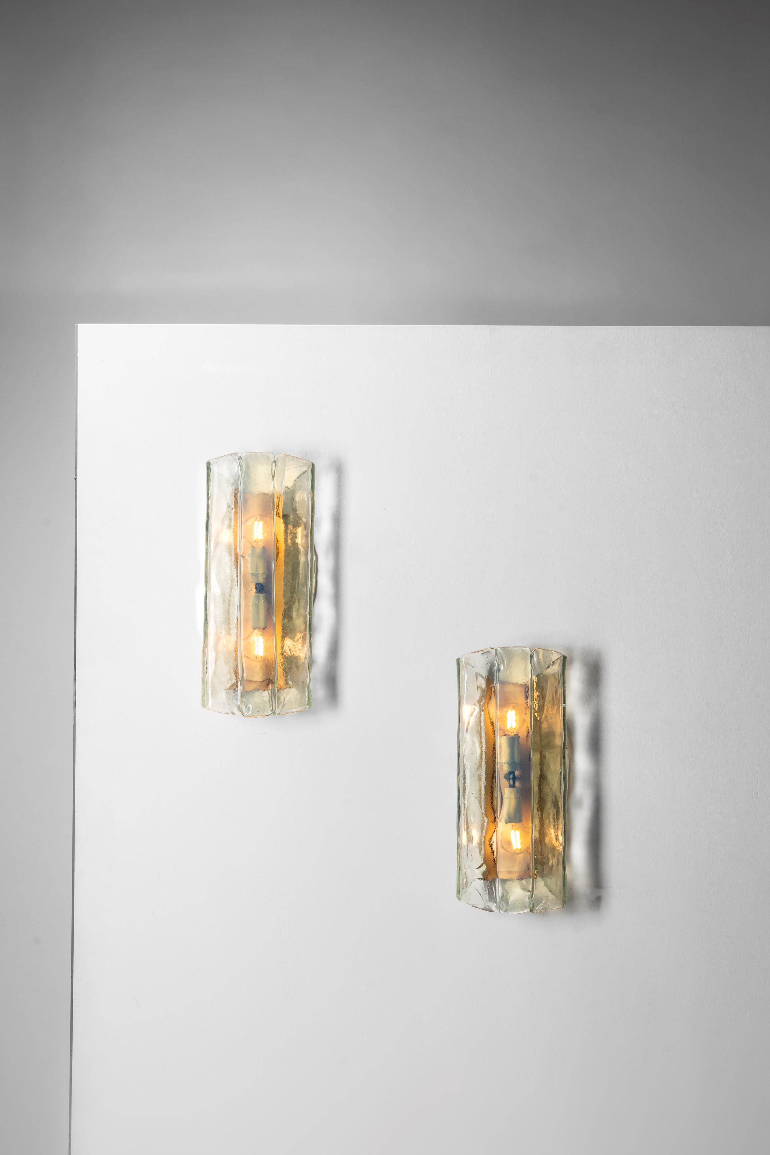 Coppia di lampade da parete