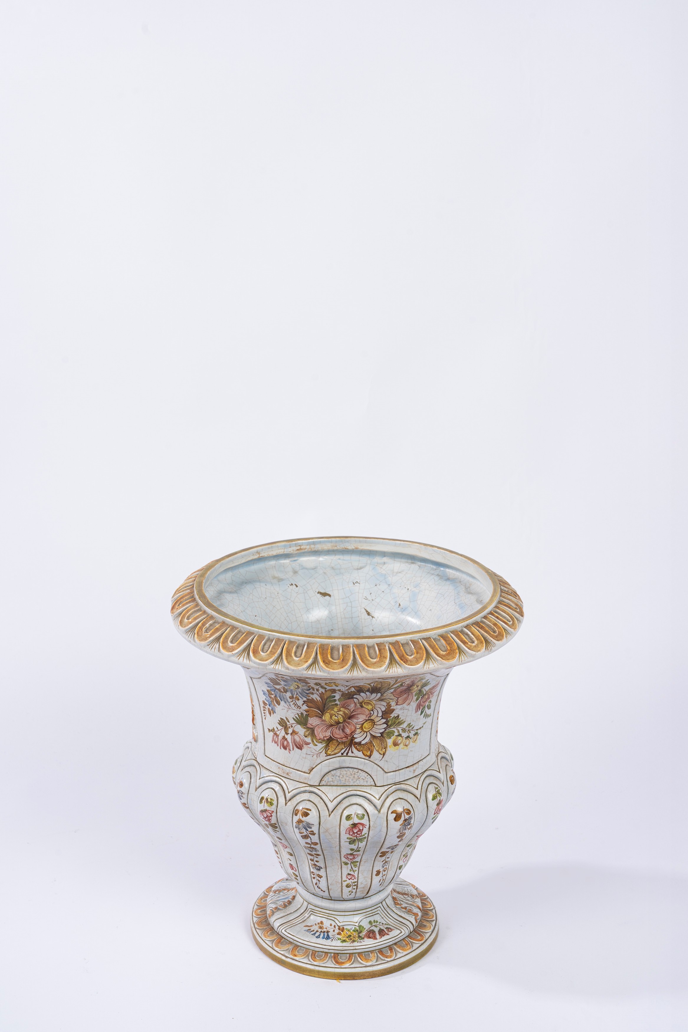 Vaso in ceramica policroma, decorazione floreale