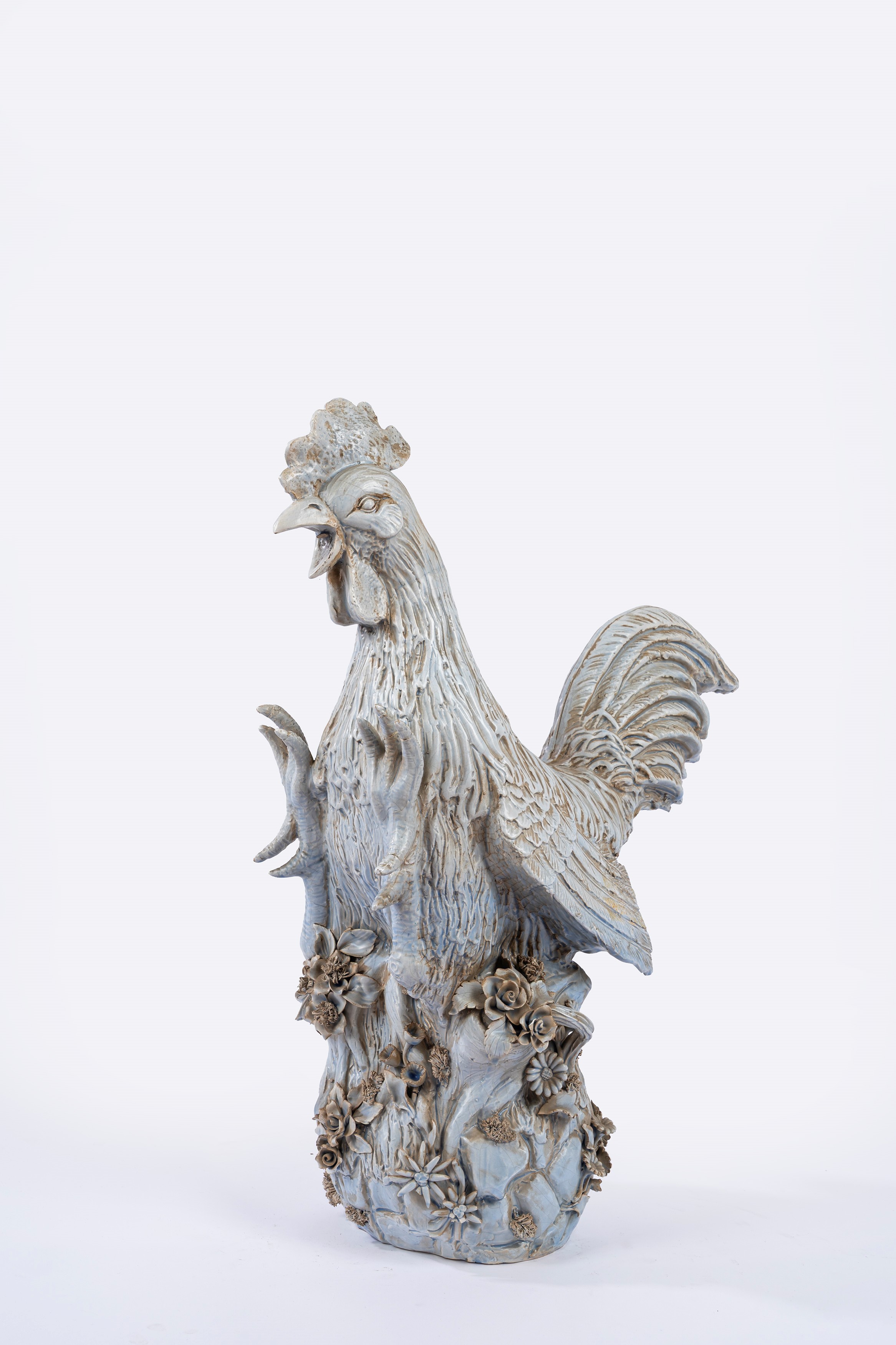 Grande scultura in ceramica raffigurante gallo