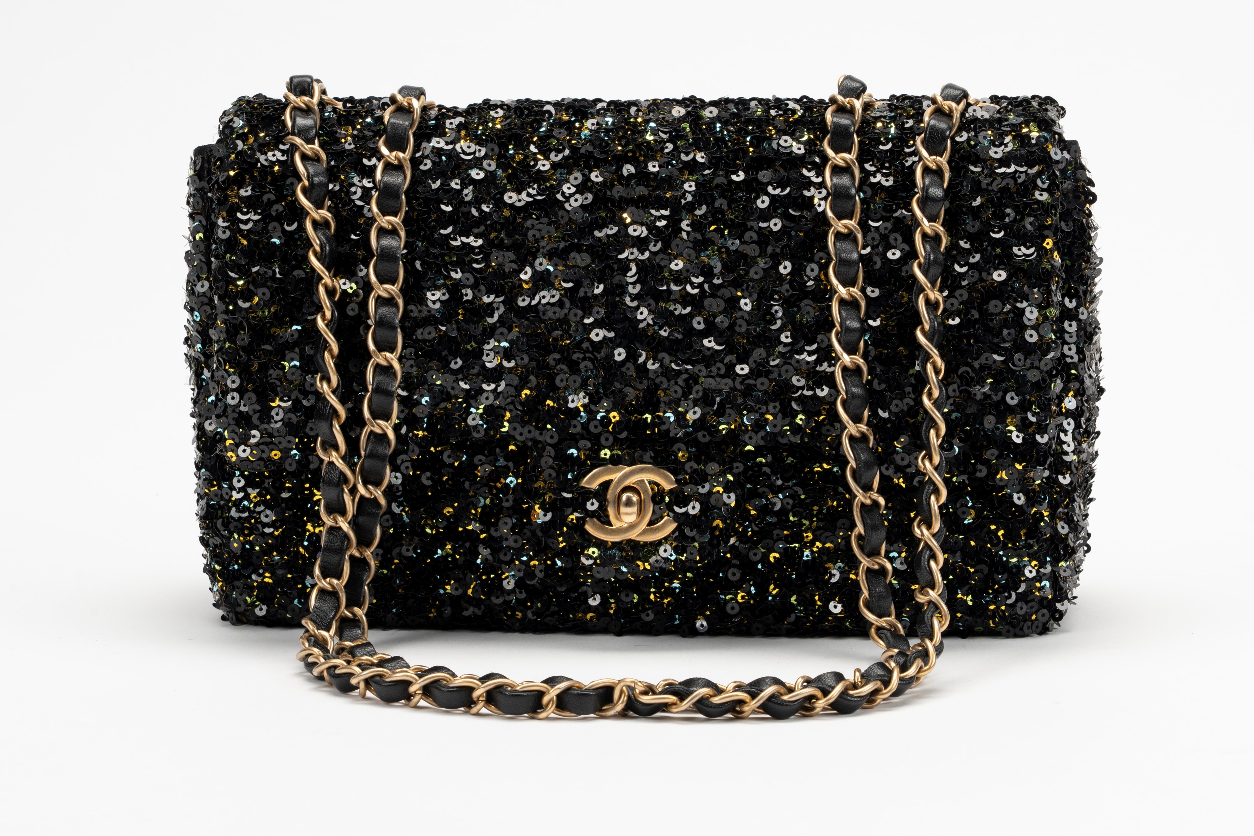 Chanel - Borsa, tessuto ricamato in paillettes verdi e dorate, 2018