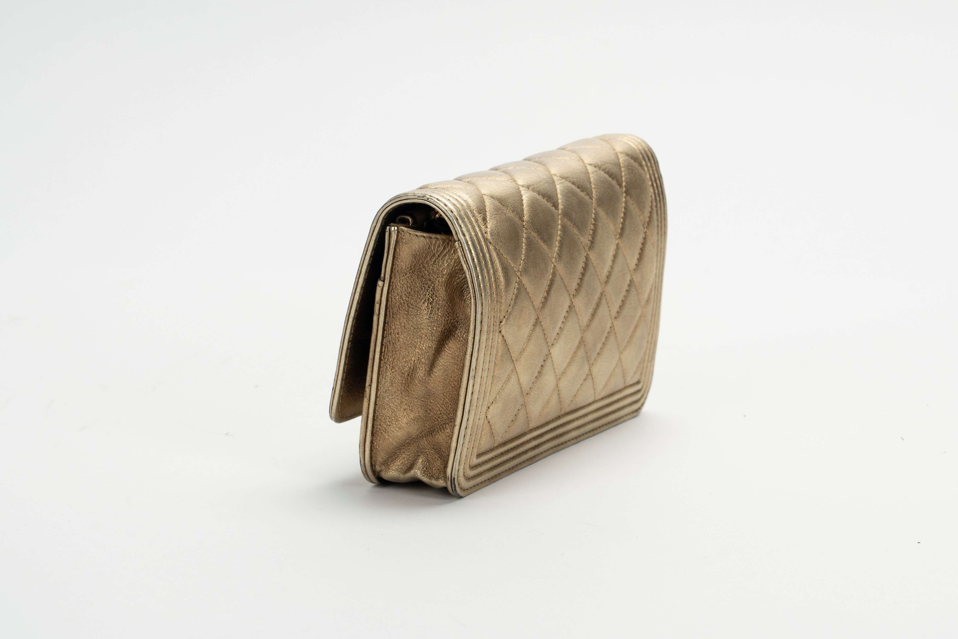 Chanel - Borsa Boy wallet on chain in pelle matelassé oro, 2016