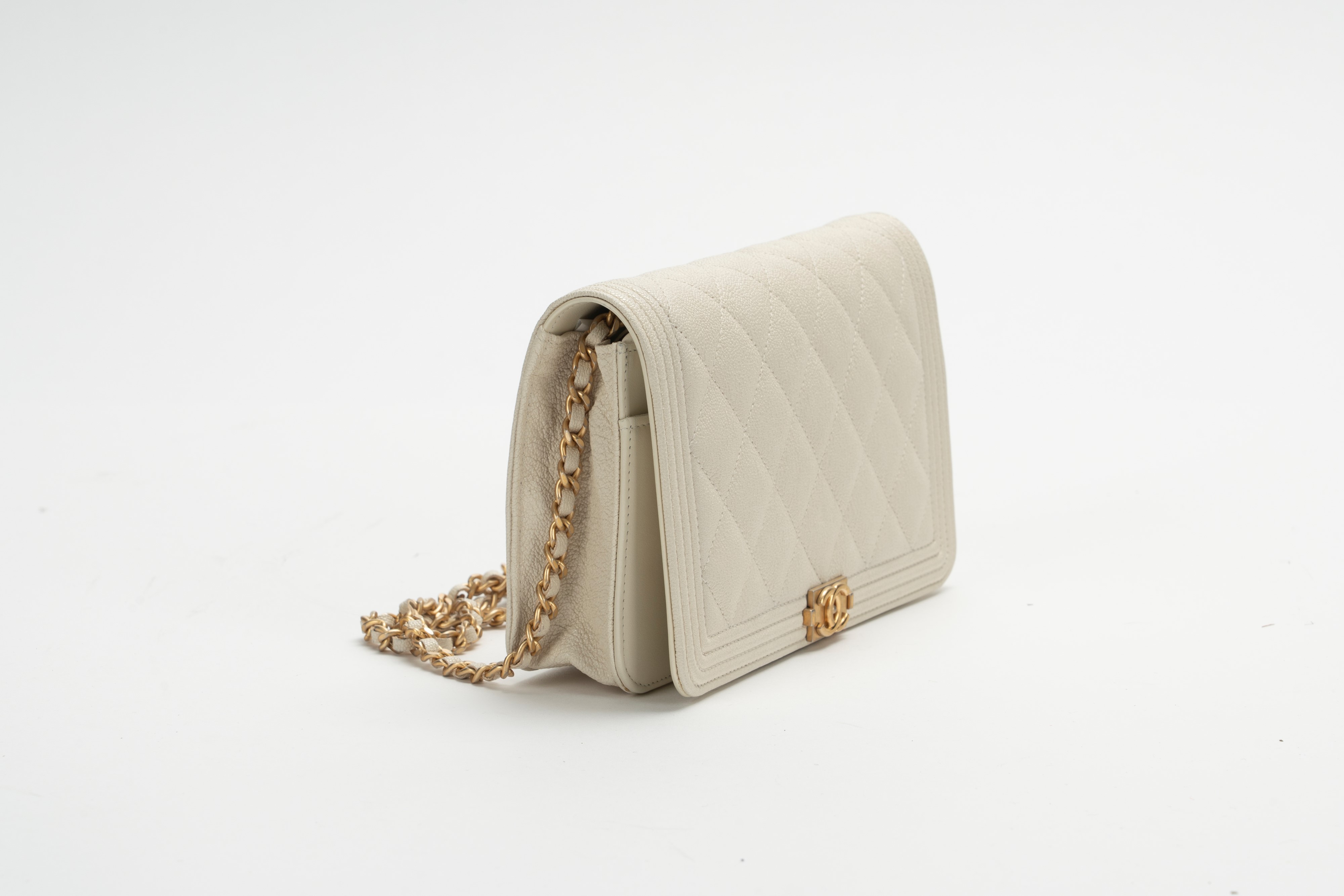 Chanel - Borsa Boy Wallet on Chain, pelle caviar color panna, 2018