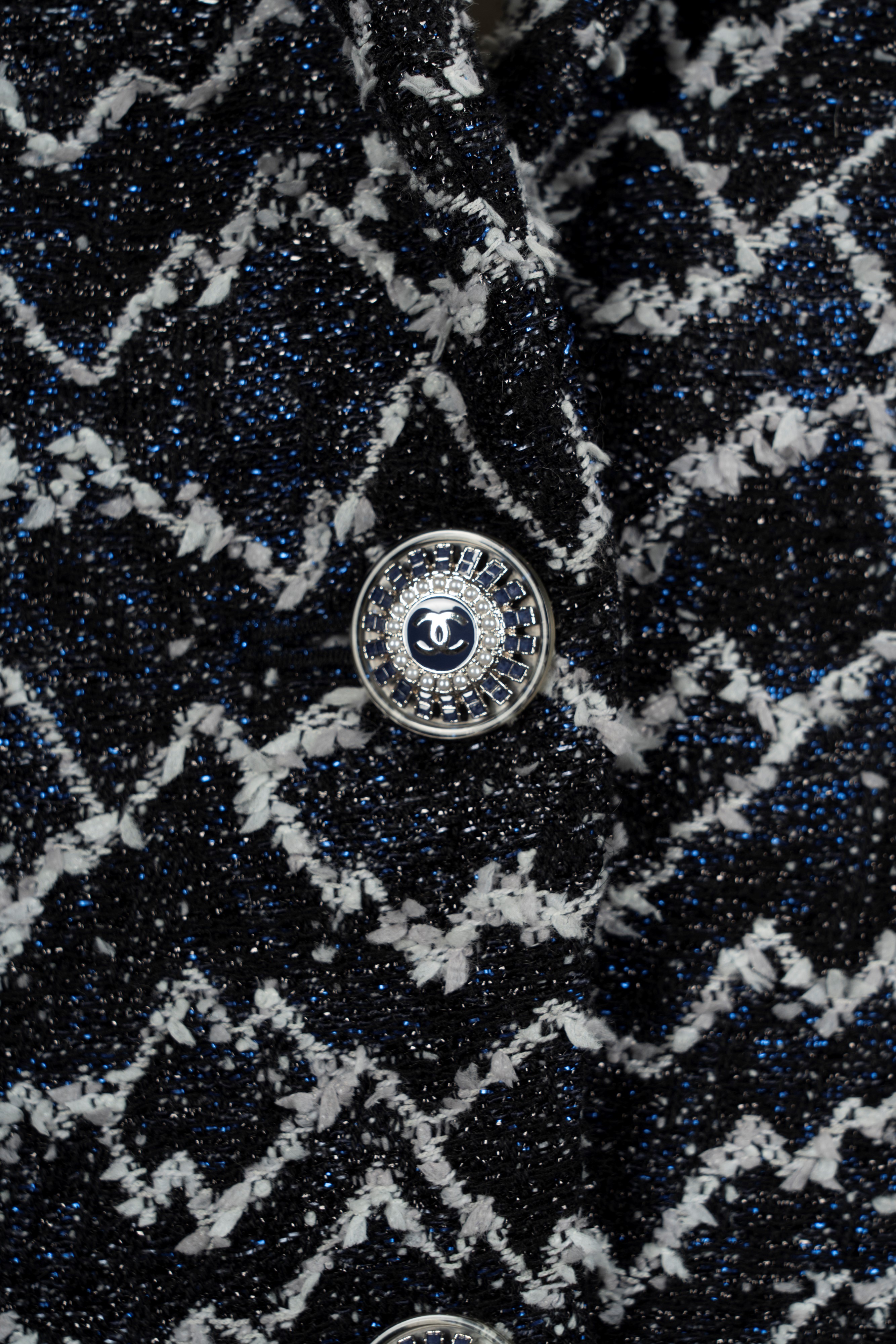 Chanel - Giacca lunga a manica lunga, misto lana e cotone bouclé