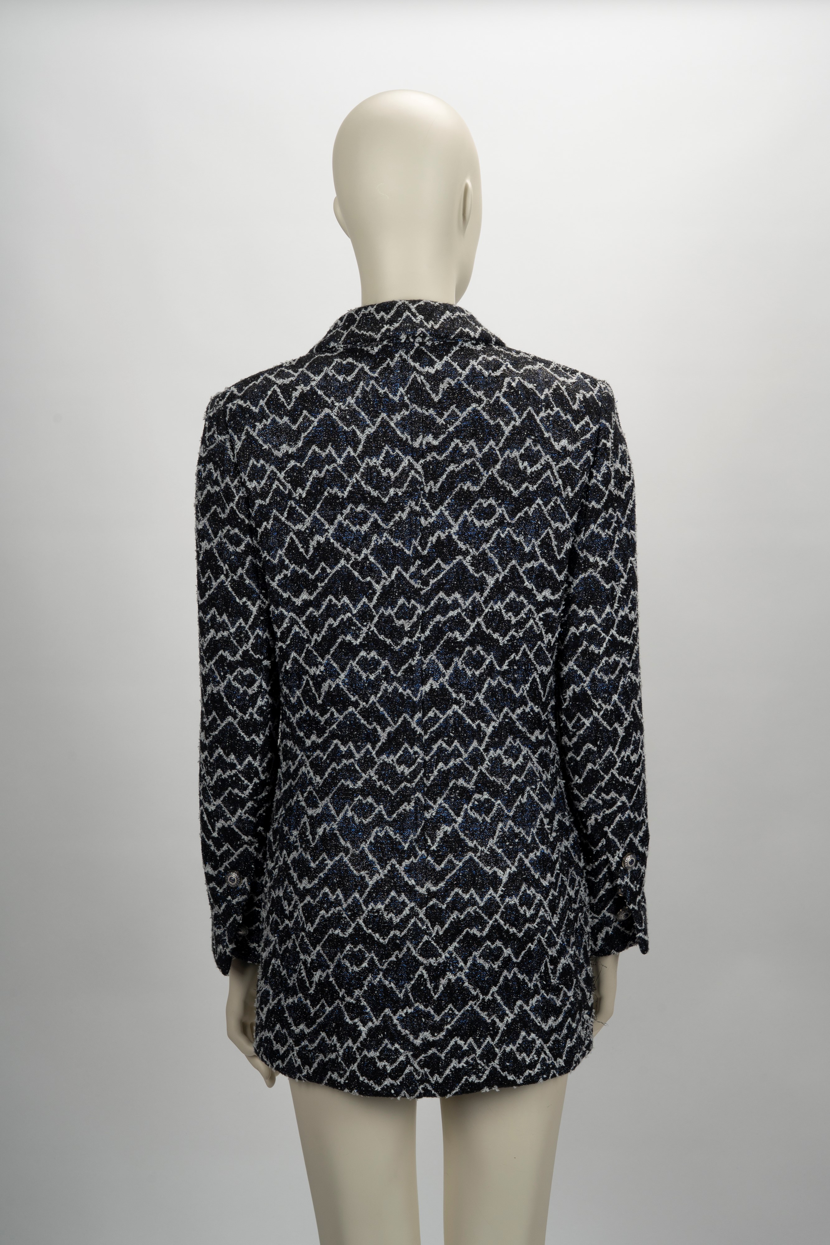 Chanel - Giacca lunga a manica lunga, misto lana e cotone bouclé