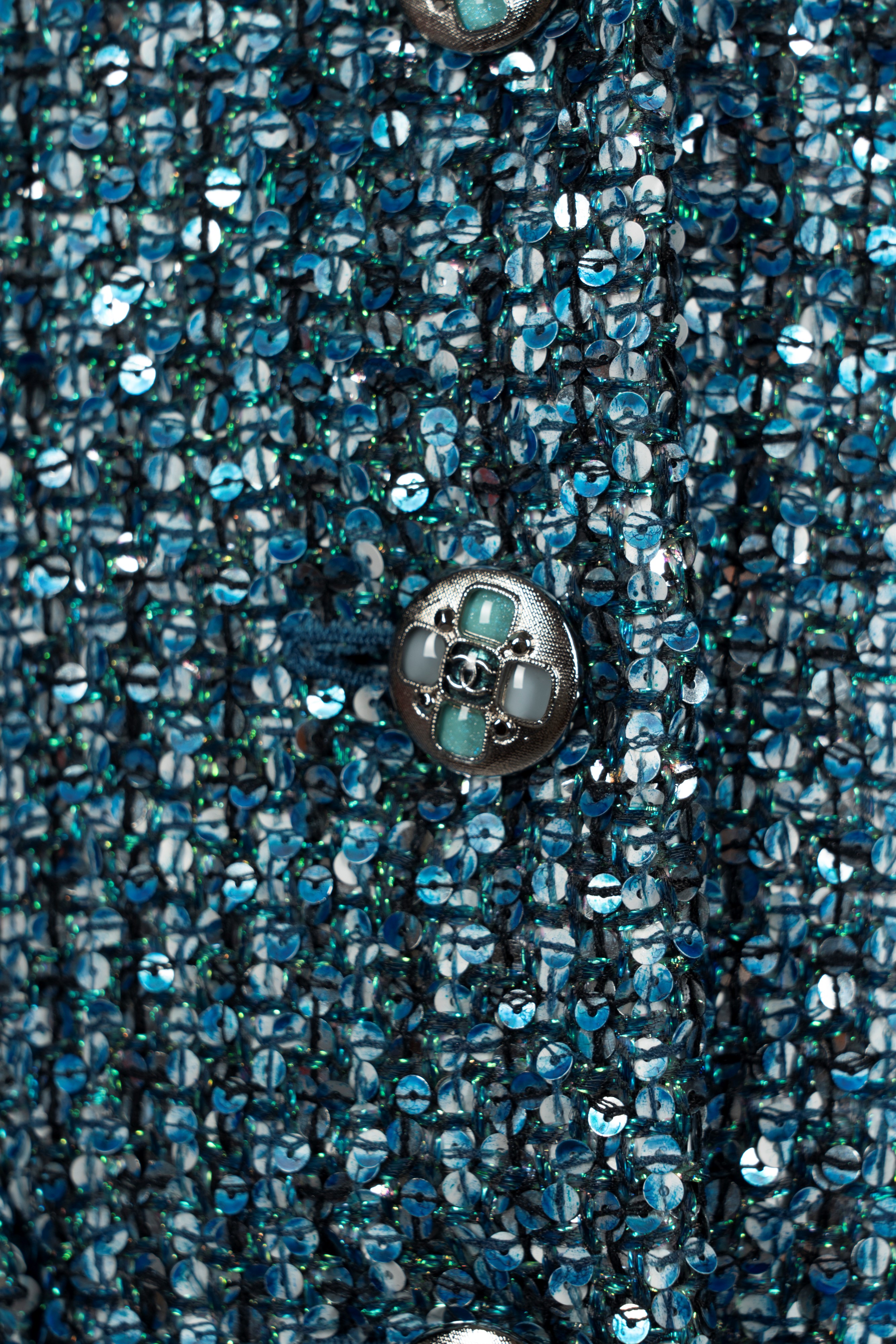 Chanel - Cappottino monopetto in tessuto ricamato con paillettes