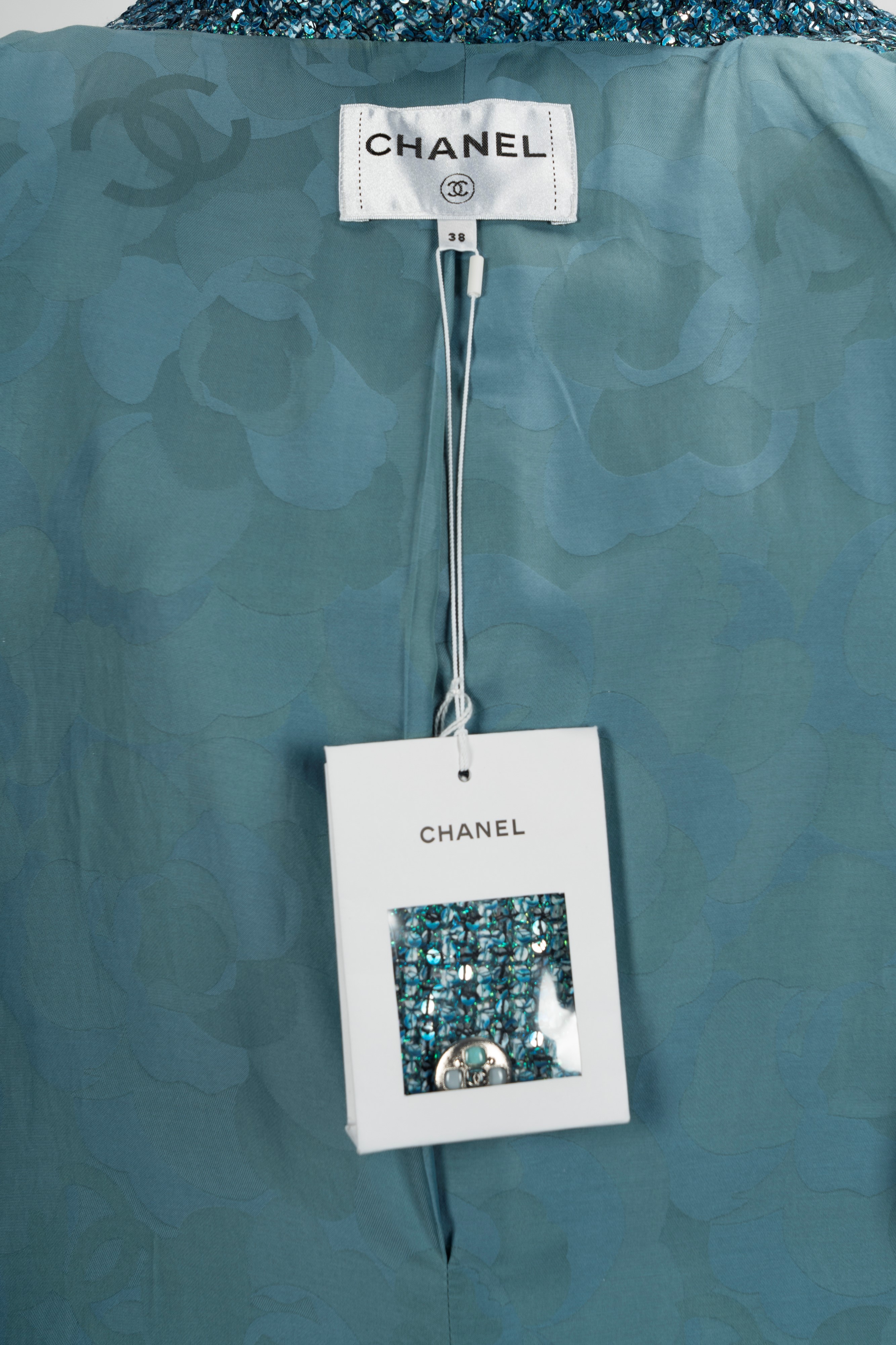 Chanel - Cappottino monopetto in tessuto ricamato con paillettes