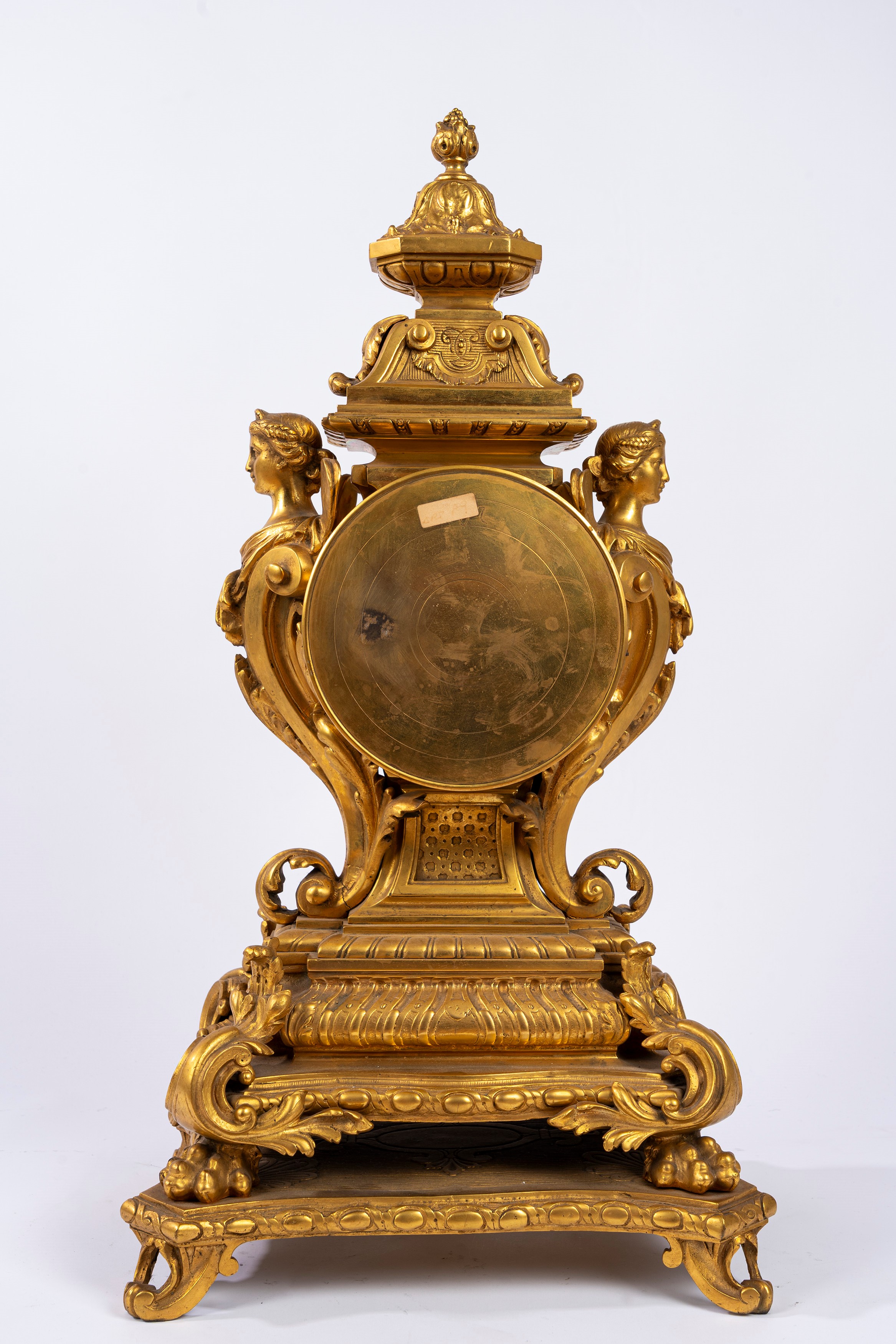 Grande pendola da tavolo in bronzo dorato, fine secolo - inizi secolo XX