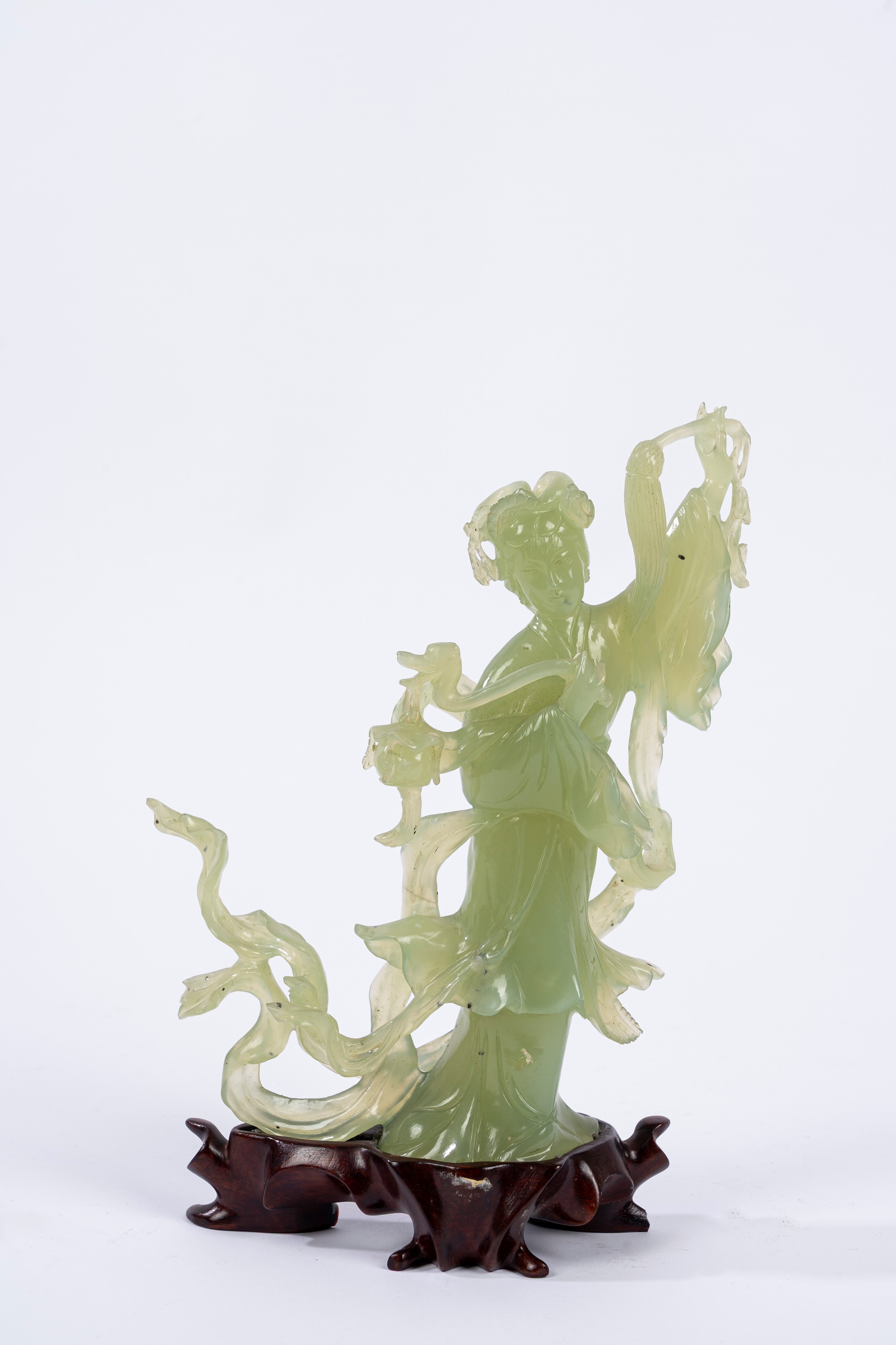 Sculture di Guanyn in pietra dura verde, Cina, secolo XX