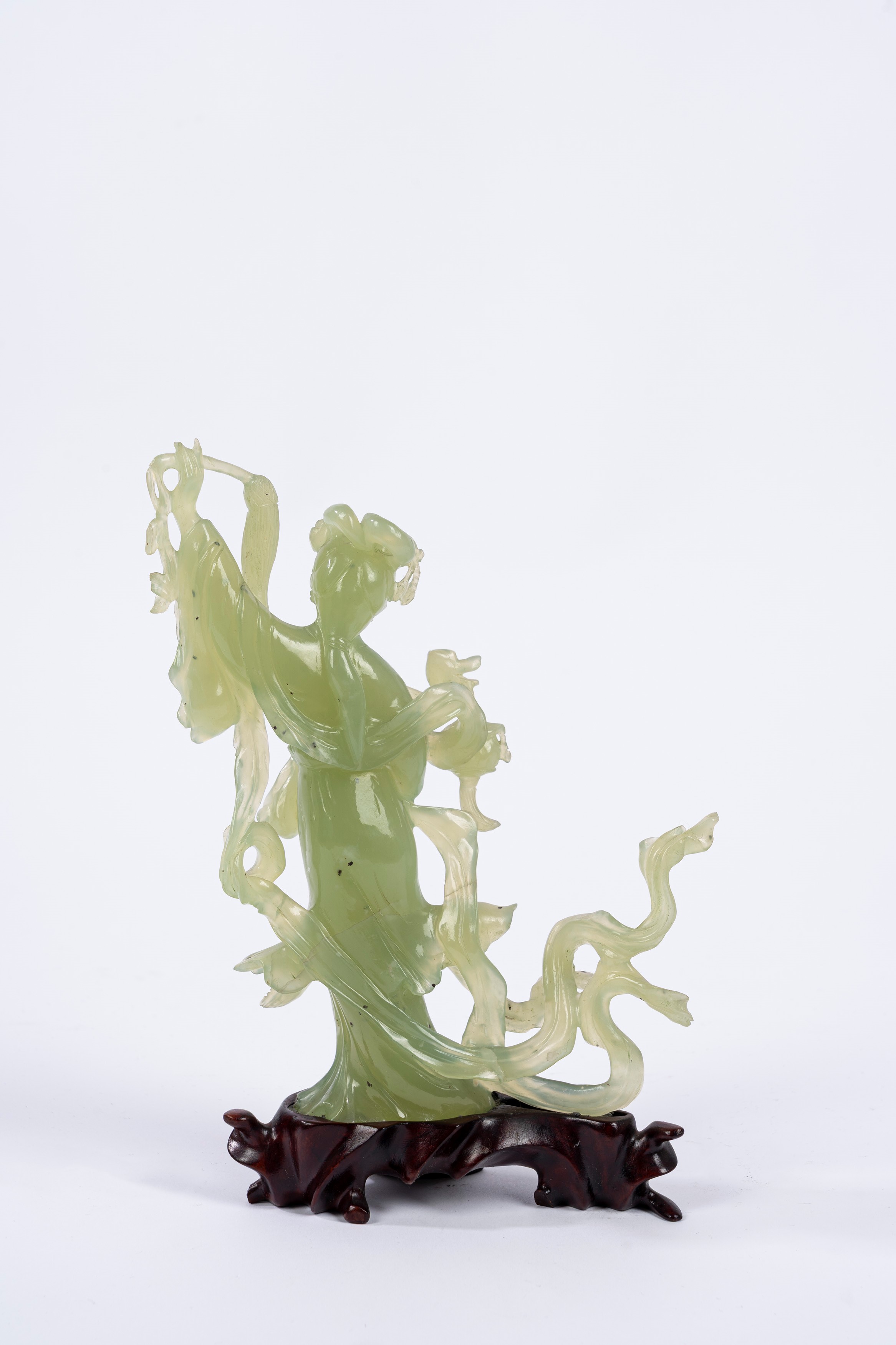 Sculture di Guanyn in pietra dura verde, Cina, secolo XX