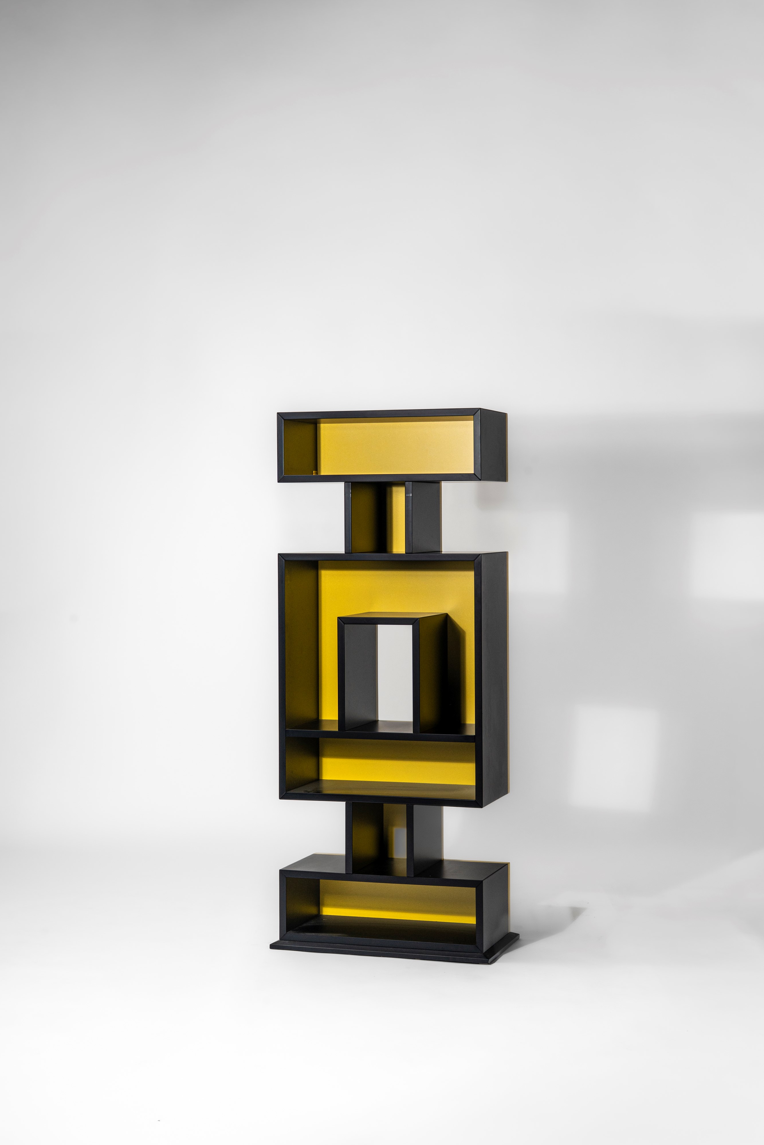 Libreria bifacciale dalla collezione 'Ollo'