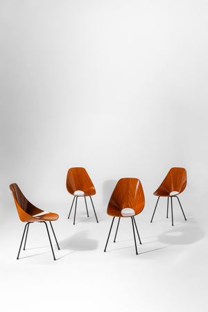 Set di quattro sedie modello 'Medea'