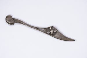 Tagliacarte in metallo argentato, inizi secolo XX