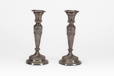 Coppia di candelieri in argento, Sheffield 1905-1907