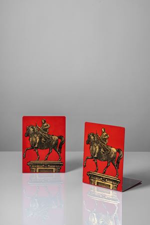 Coppia di fermalibri, decoro 'Alessandro Farnese'