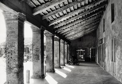 Castello di Mesola, porticato interno