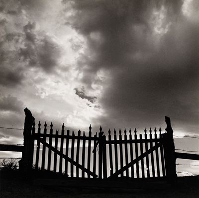 Cemetery Gates, stampa alla gelatina ai sali d'argento, 1965