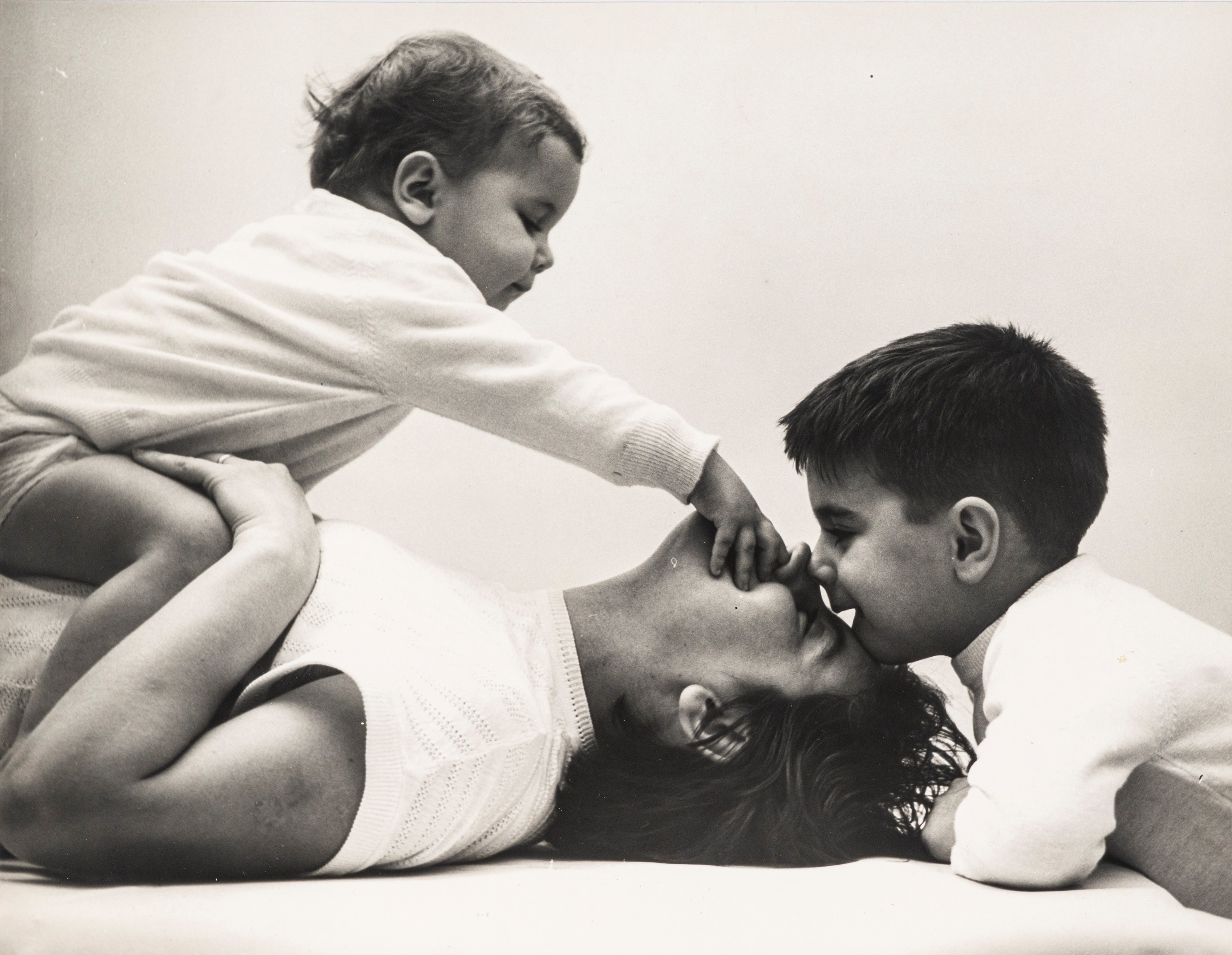 Stefano Robino - Madre e figlio, tre stampe vintage alla gelatina ai sali d’argento