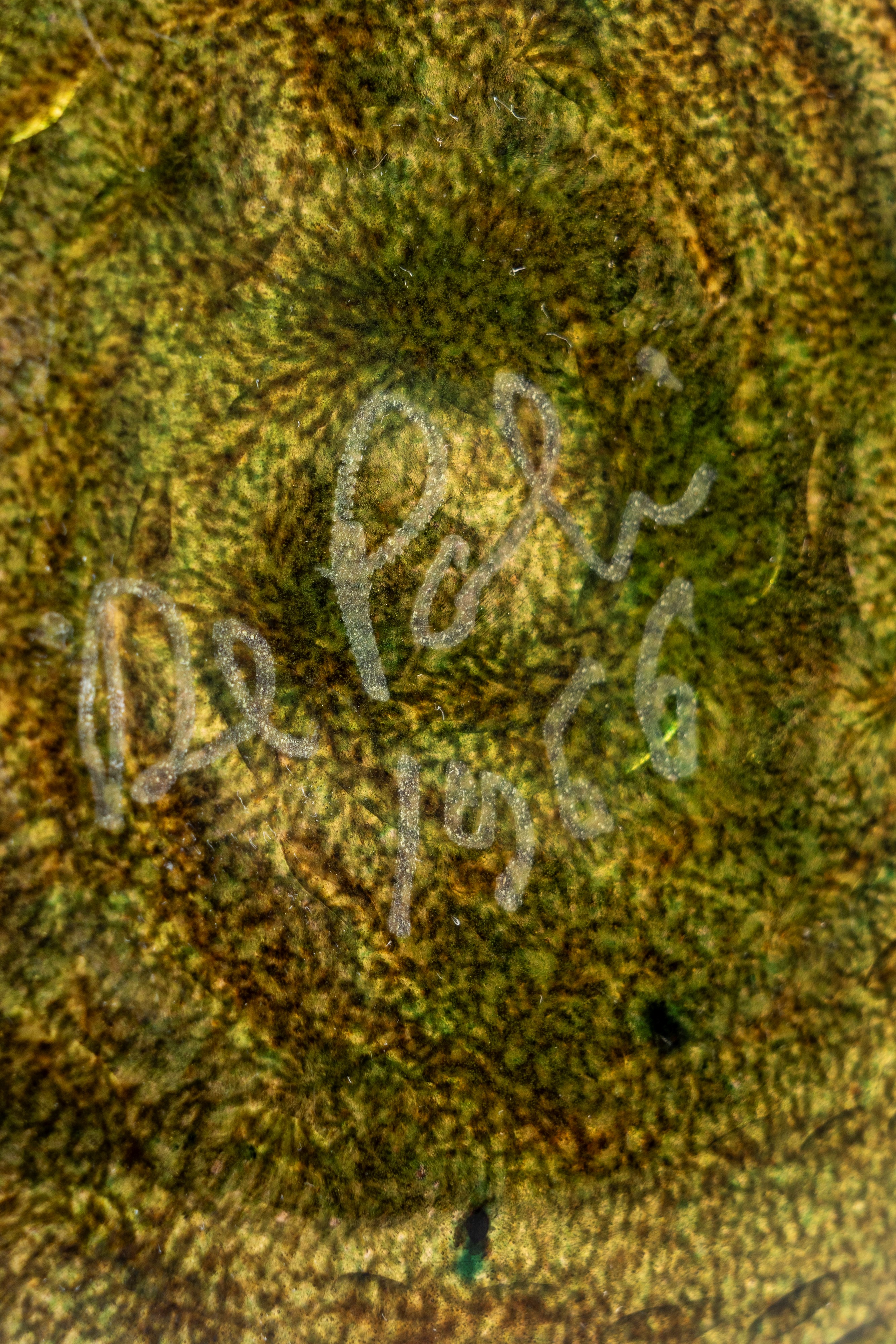 Coppa a smalti policromi su rame