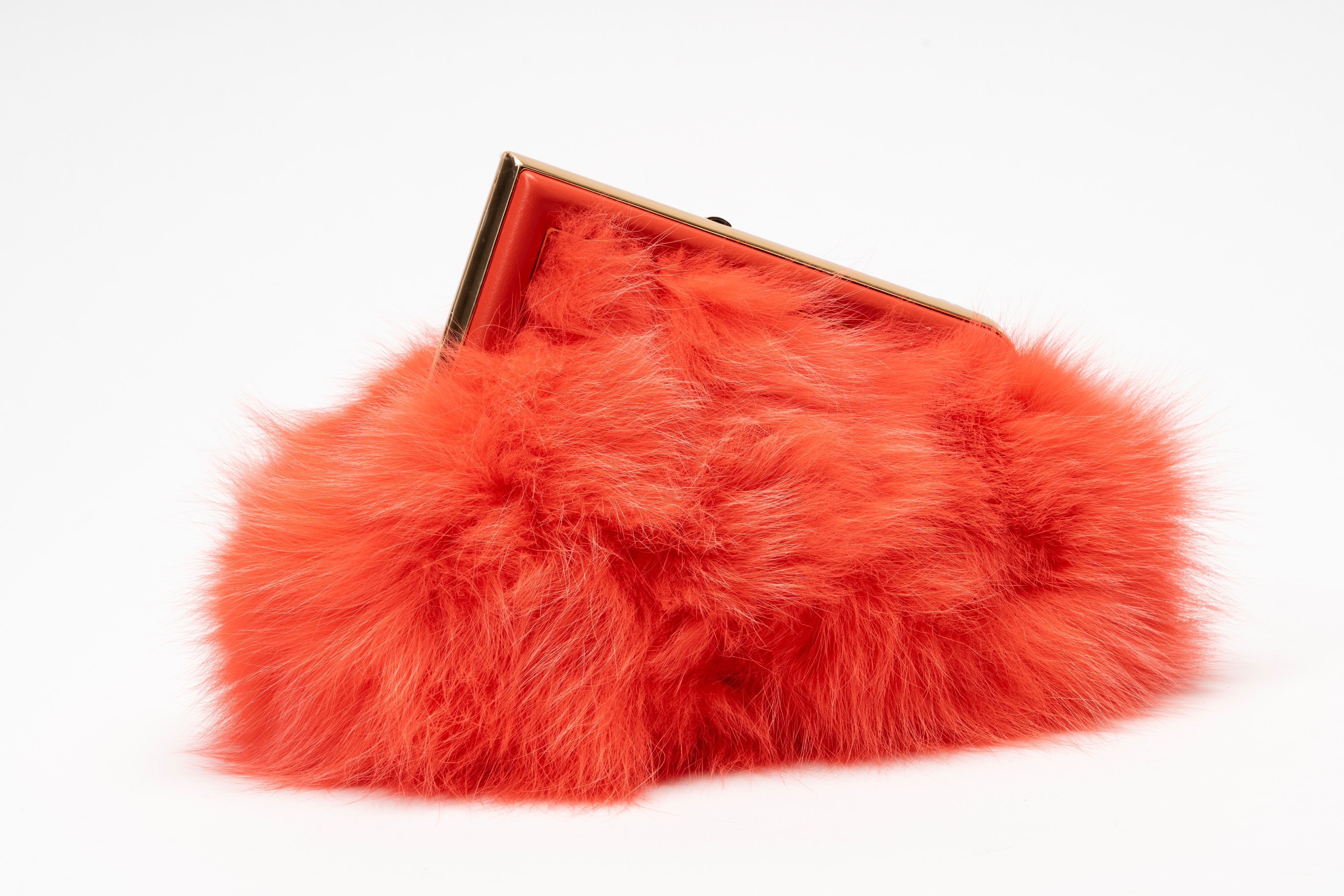 Fendi - Borsa Fur First Clutch, pelle e metallo dorato, interno logato