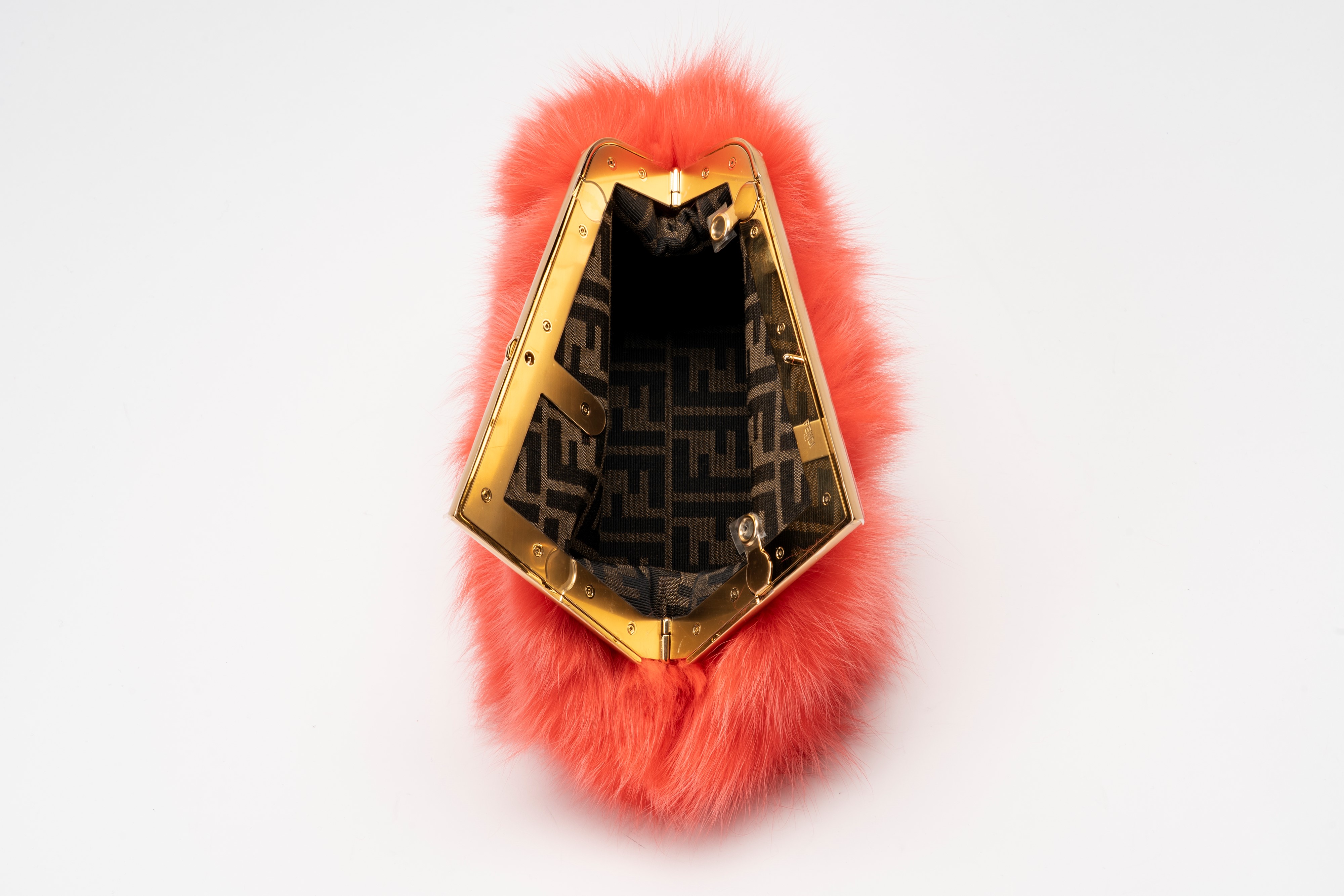 Fendi - Borsa Fur First Clutch, pelle e metallo dorato, interno logato