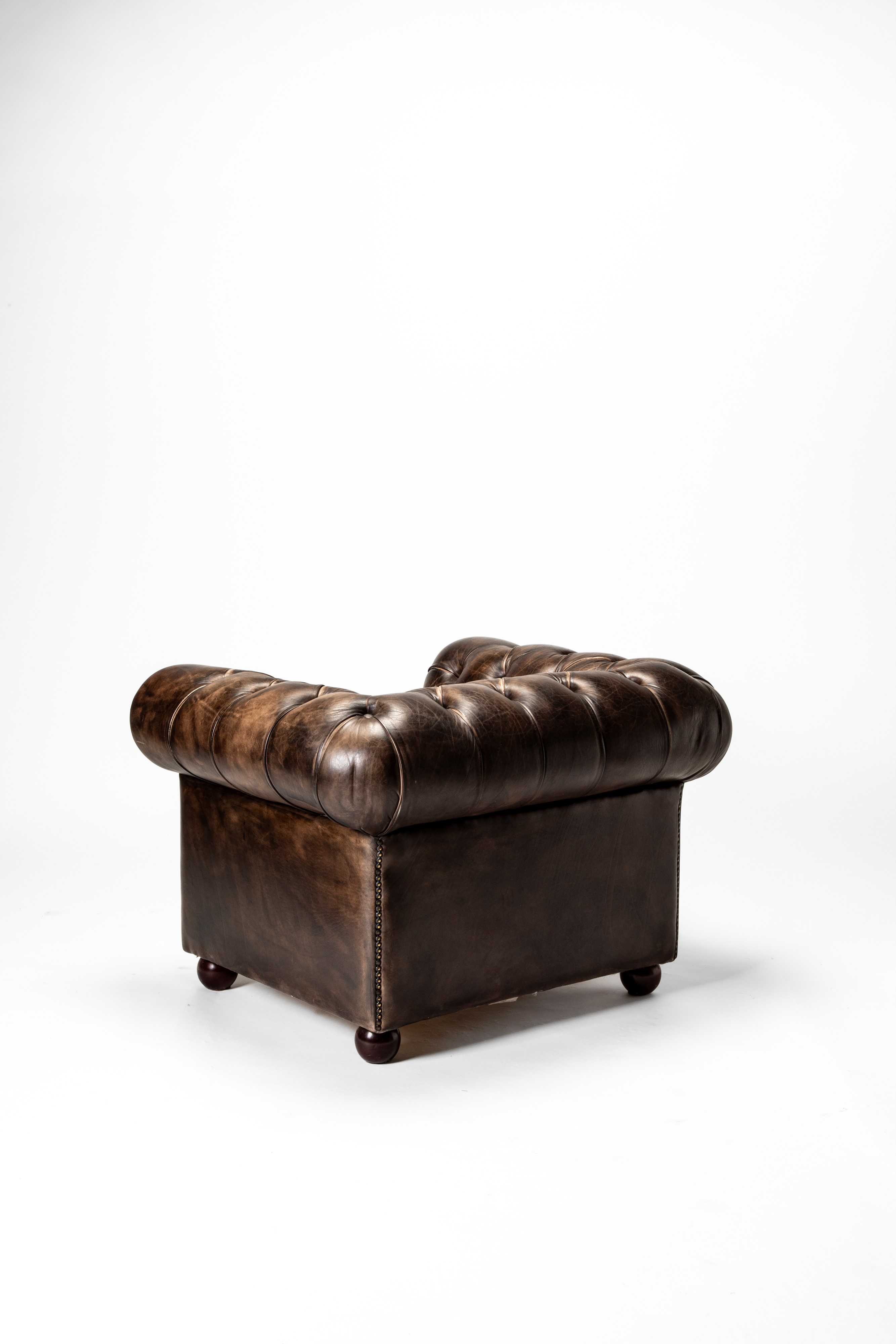 Coppia di poltrone Chesterfield
