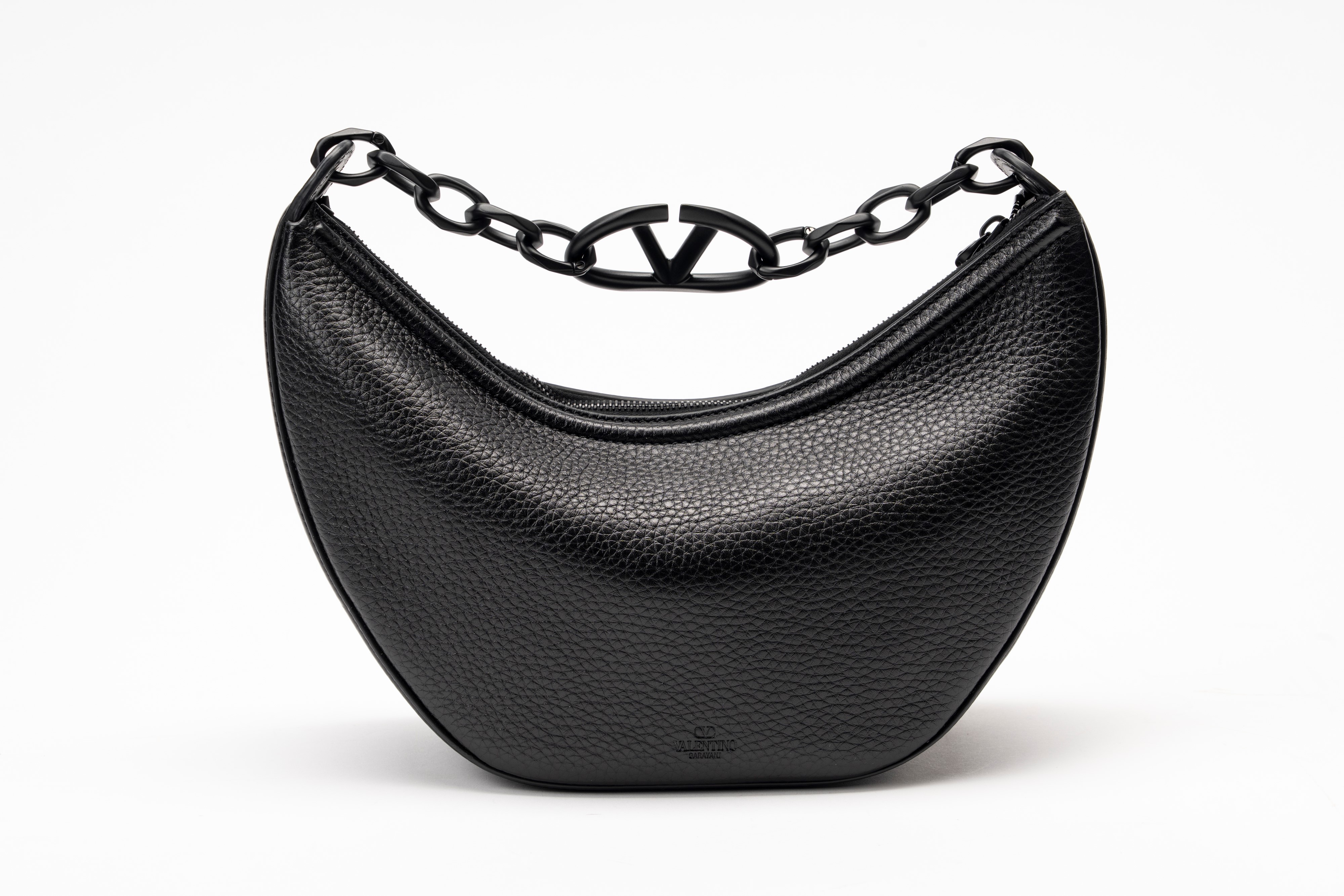 Valentino Garavani - Borsa VLogo Moon, pelle martellata nera con manico in metallo