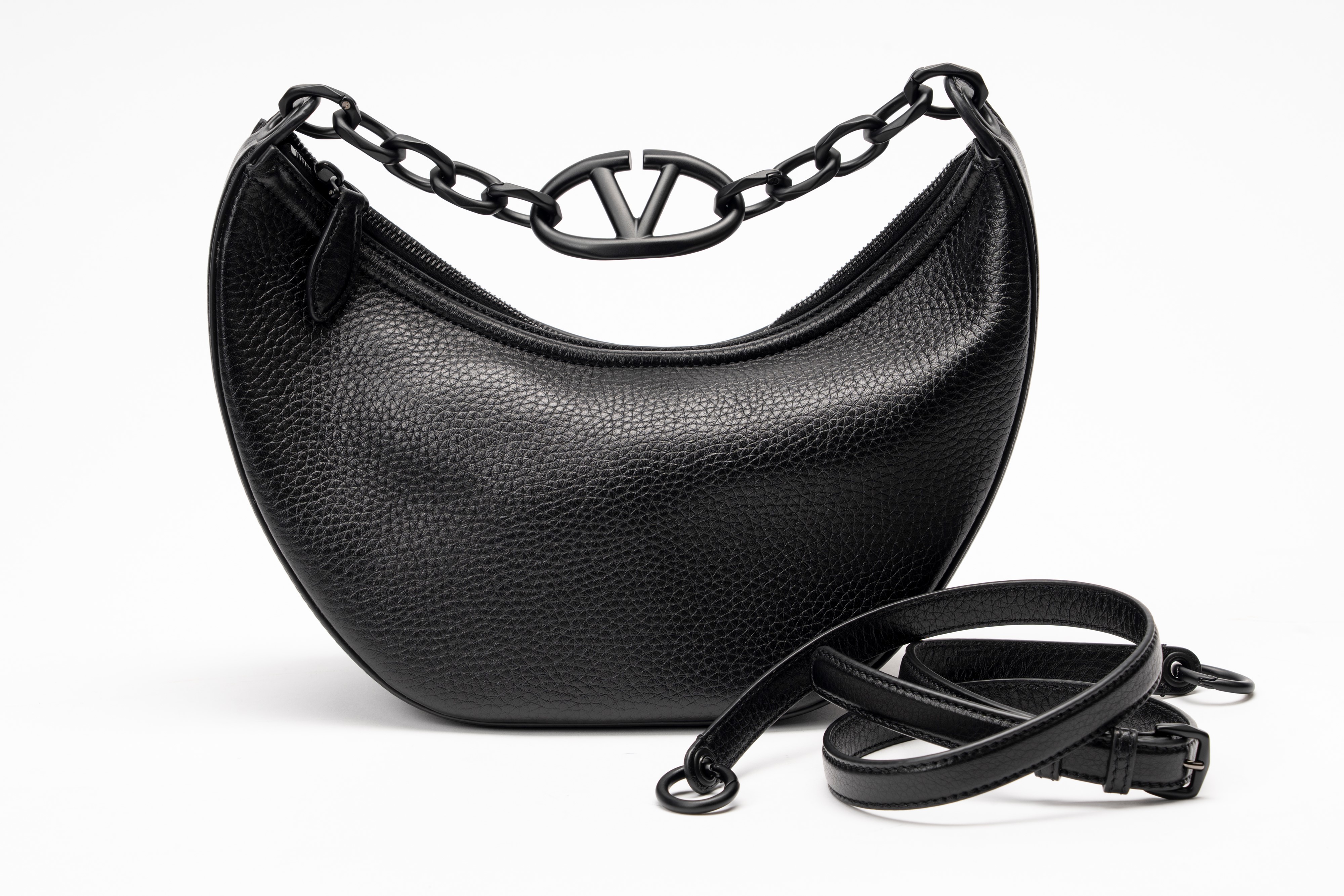 Valentino Garavani - Borsa VLogo Moon, pelle martellata nera con manico in metallo