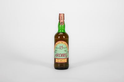 Ardbeg, 15 Year Old Fines Islay Single Malt Scotch Whisky, Distillato 1973, Imbottigliato 1988, 7...