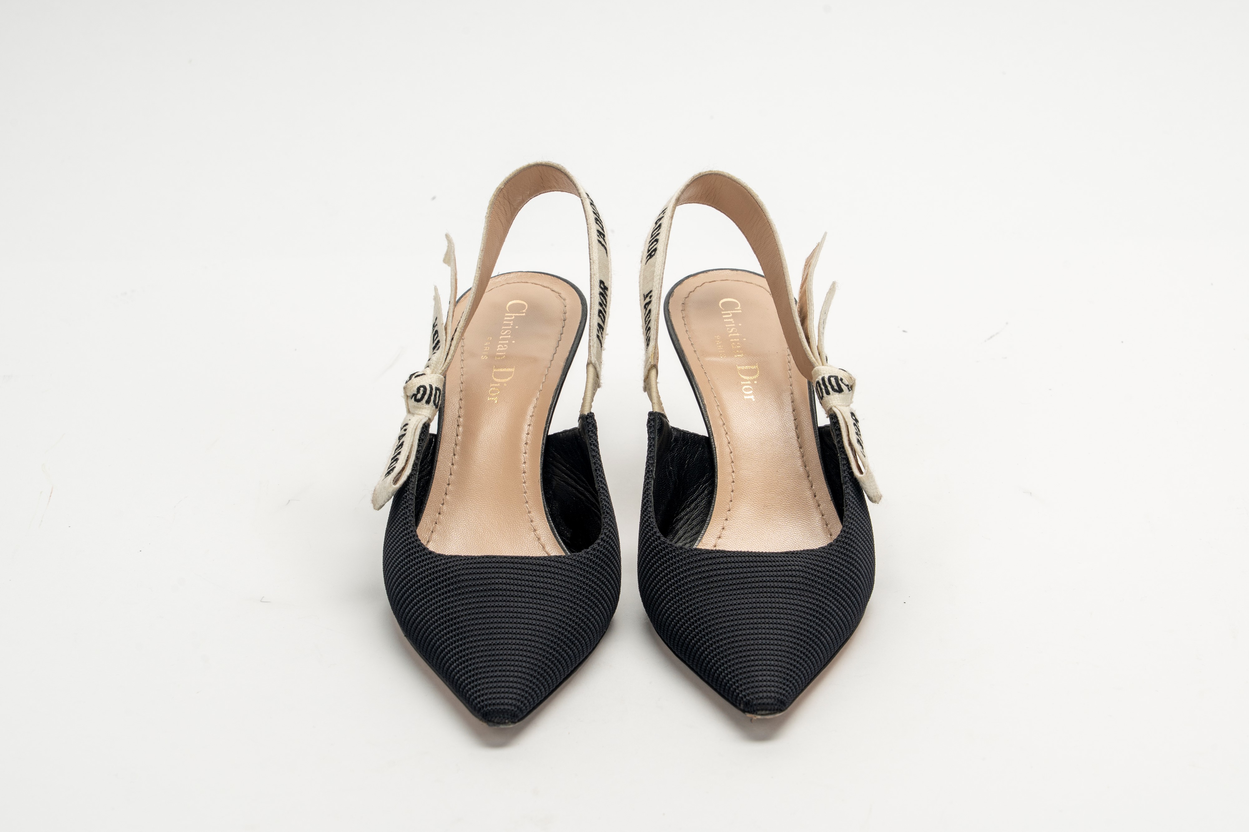 Christian Dior - Paio di scarpe décolleté slingback in tessuto nero e panna