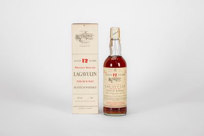 Lagavulin, 12 Years White Horse Distillers Pure Islay Malt Scotch Whisky