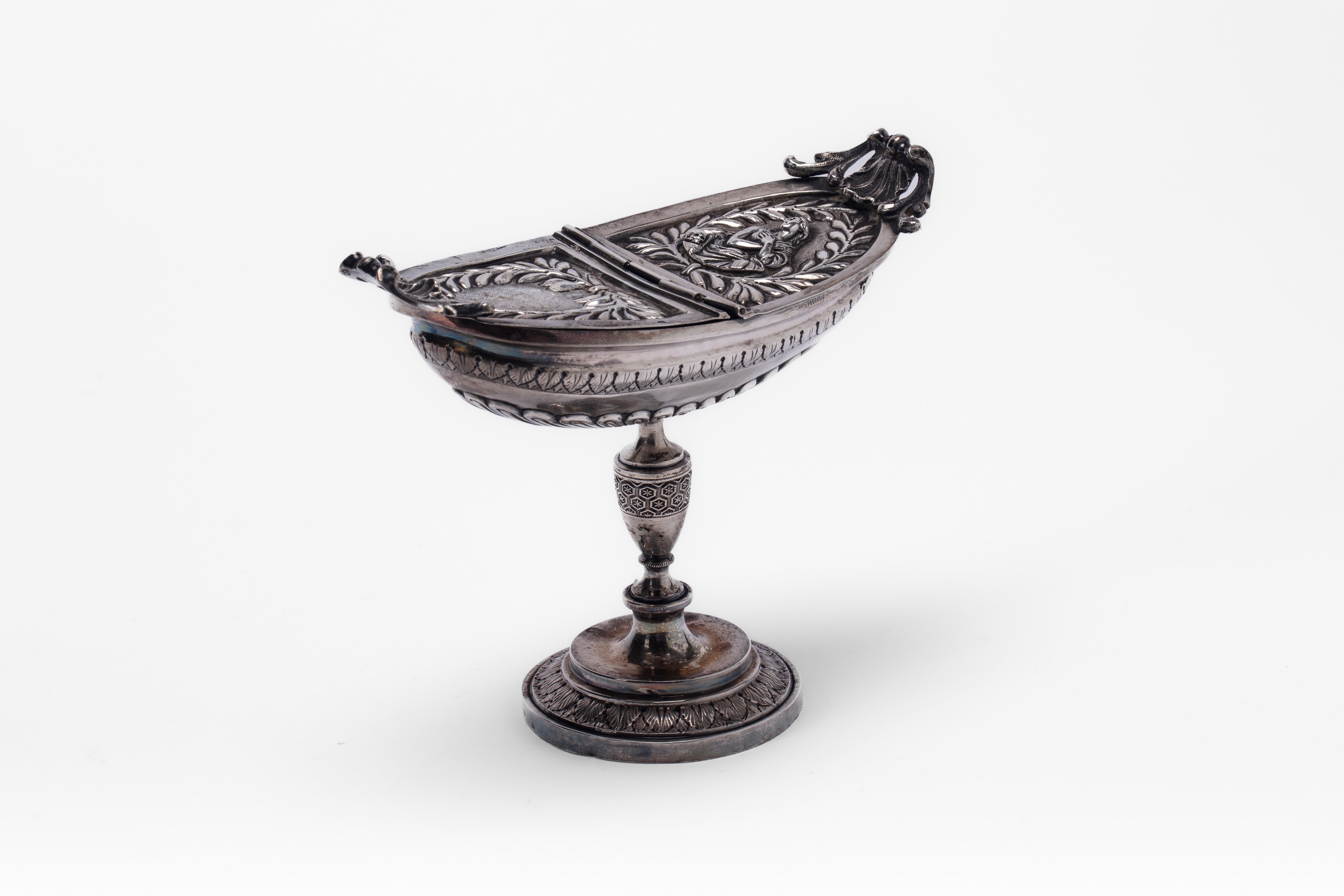 Navicella portaincenso