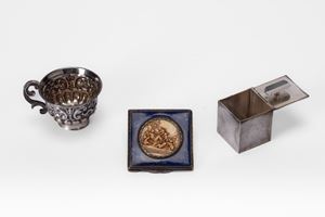 Lotto di tre oggetti