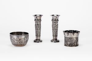 Lotto di quattro oggetti