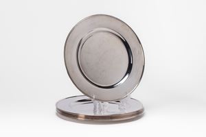 Gruppo di 11 sotto piatti