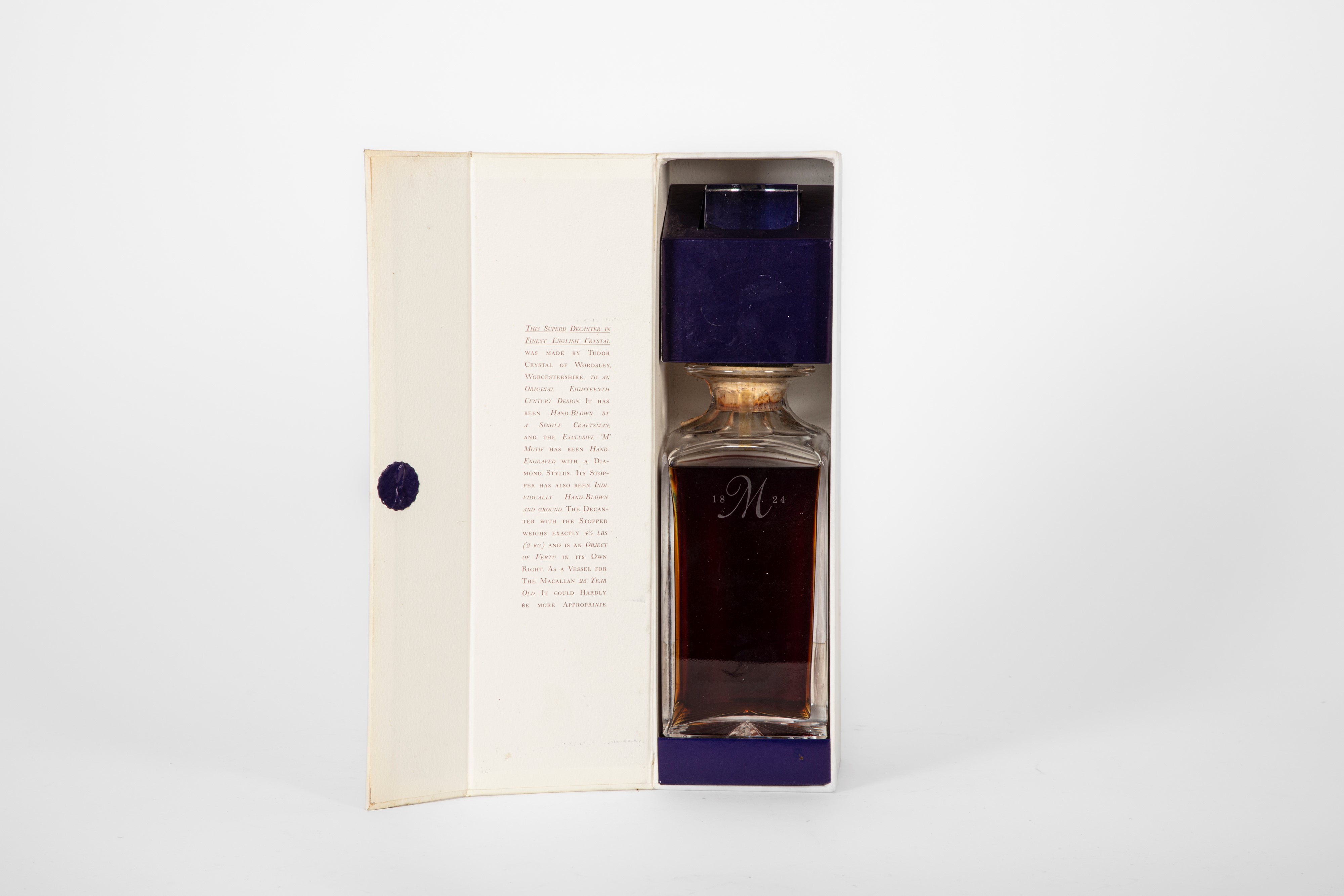 Scozia - Macallan 25 Year Old Unblended Single Malt Scotch Whisky, Crystal Decanter