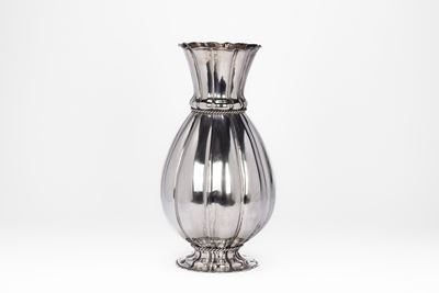 Vaso in argento, Italia, circa 1930