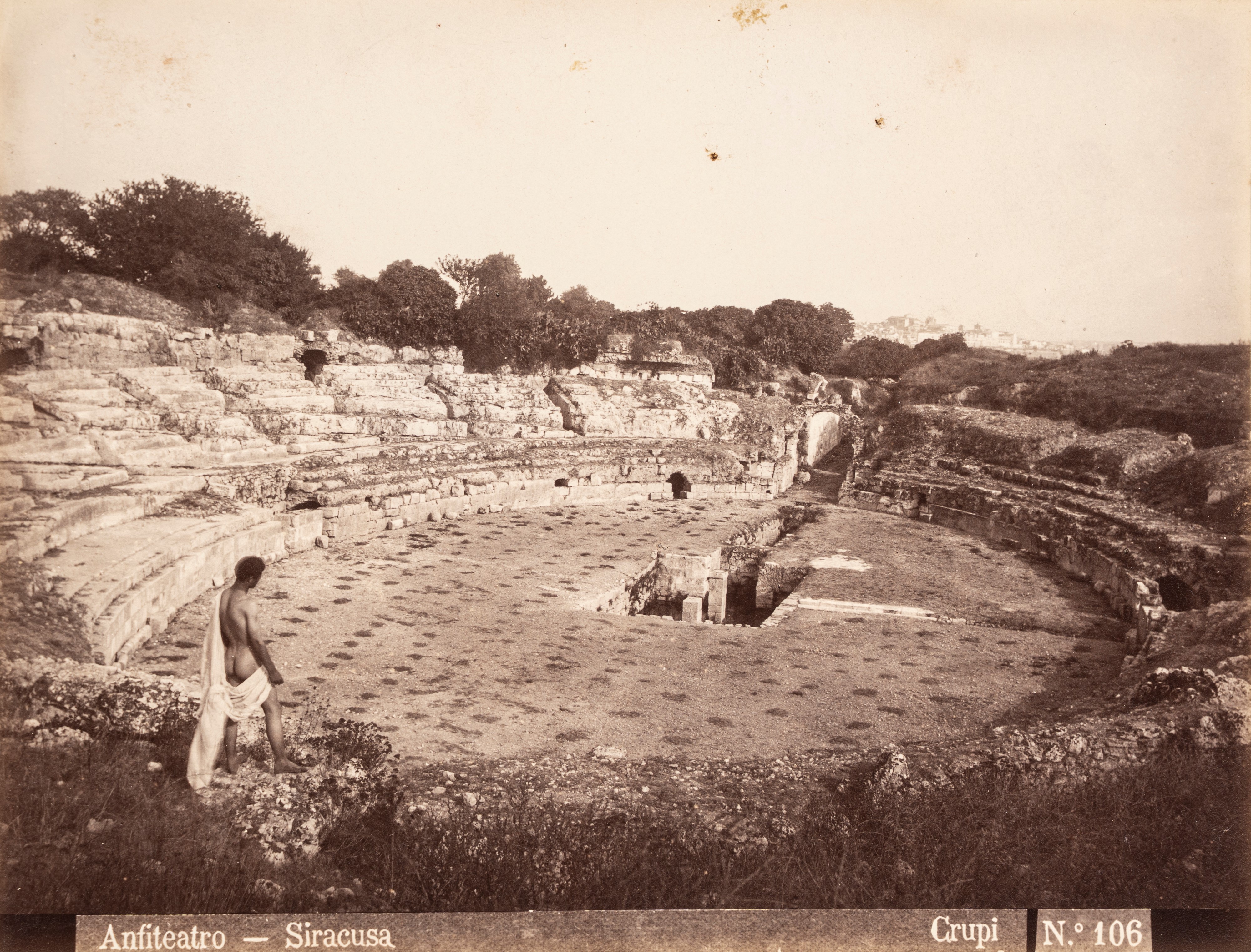 Anfiteatro, Siracusa ; Tempio della Concordia, Girgenti