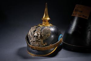 Elmo da ufficiale del Leib-Bataillon (III.Batl.) del Infanterie-Regt. N&deg; 92