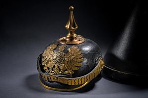 Elmo da sottufficiale di polizia