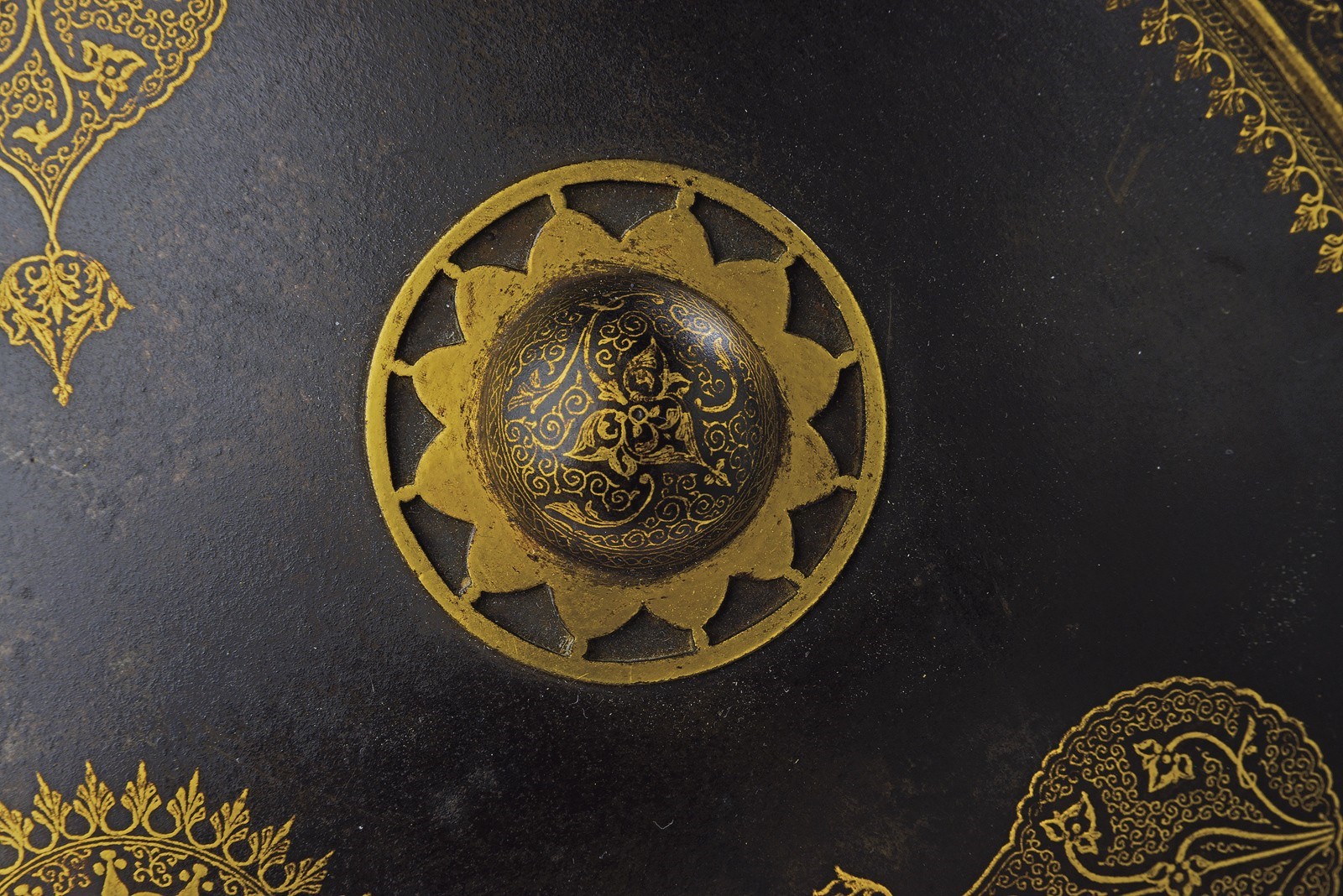 Sipar in ferro decorato, India, fine del XIX secolo