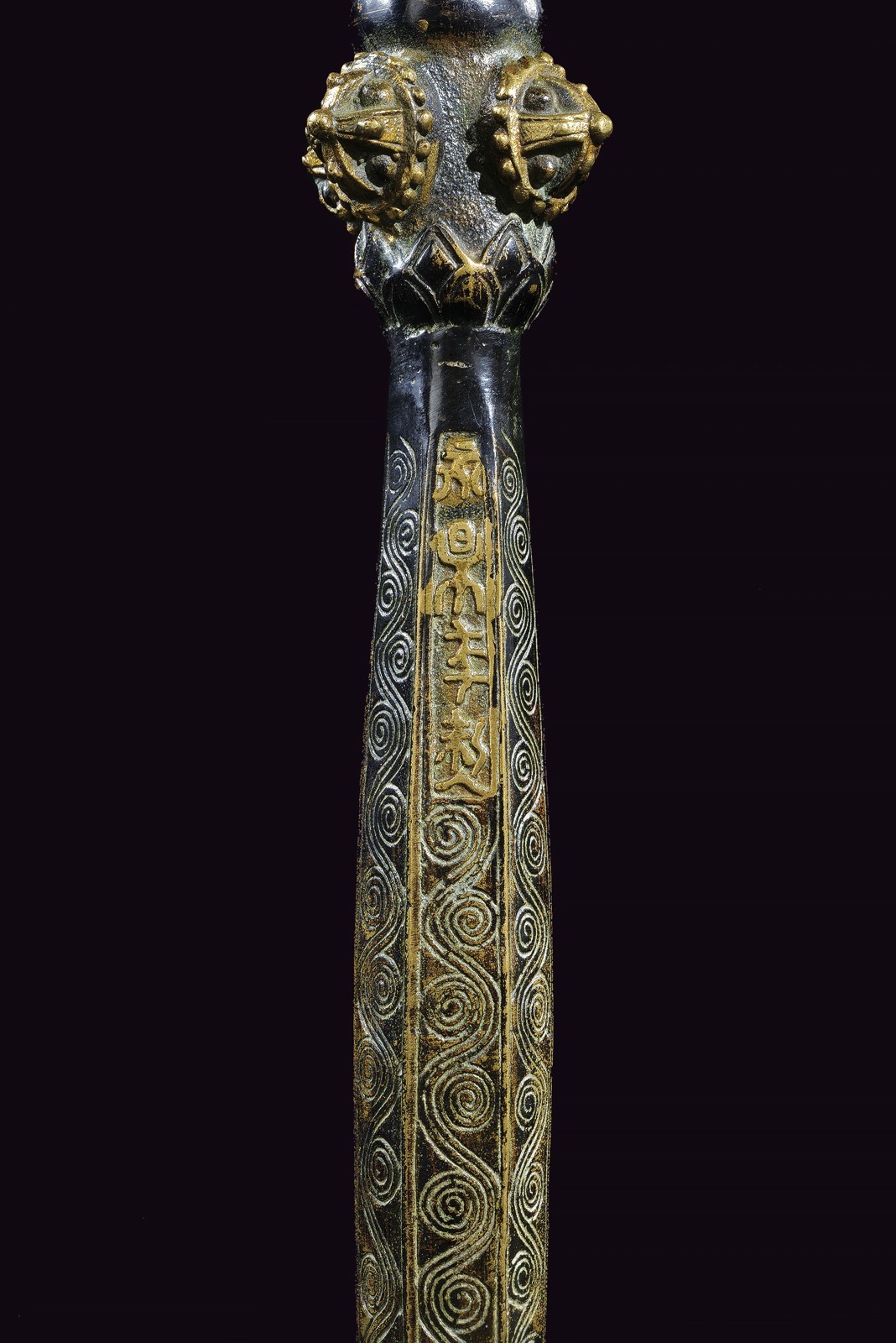 Khatvanga Vajrayoghini, metallo color ottone, altezza 48 cm, XX Sec.