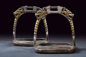 Bellissimo paio di rare di staffe