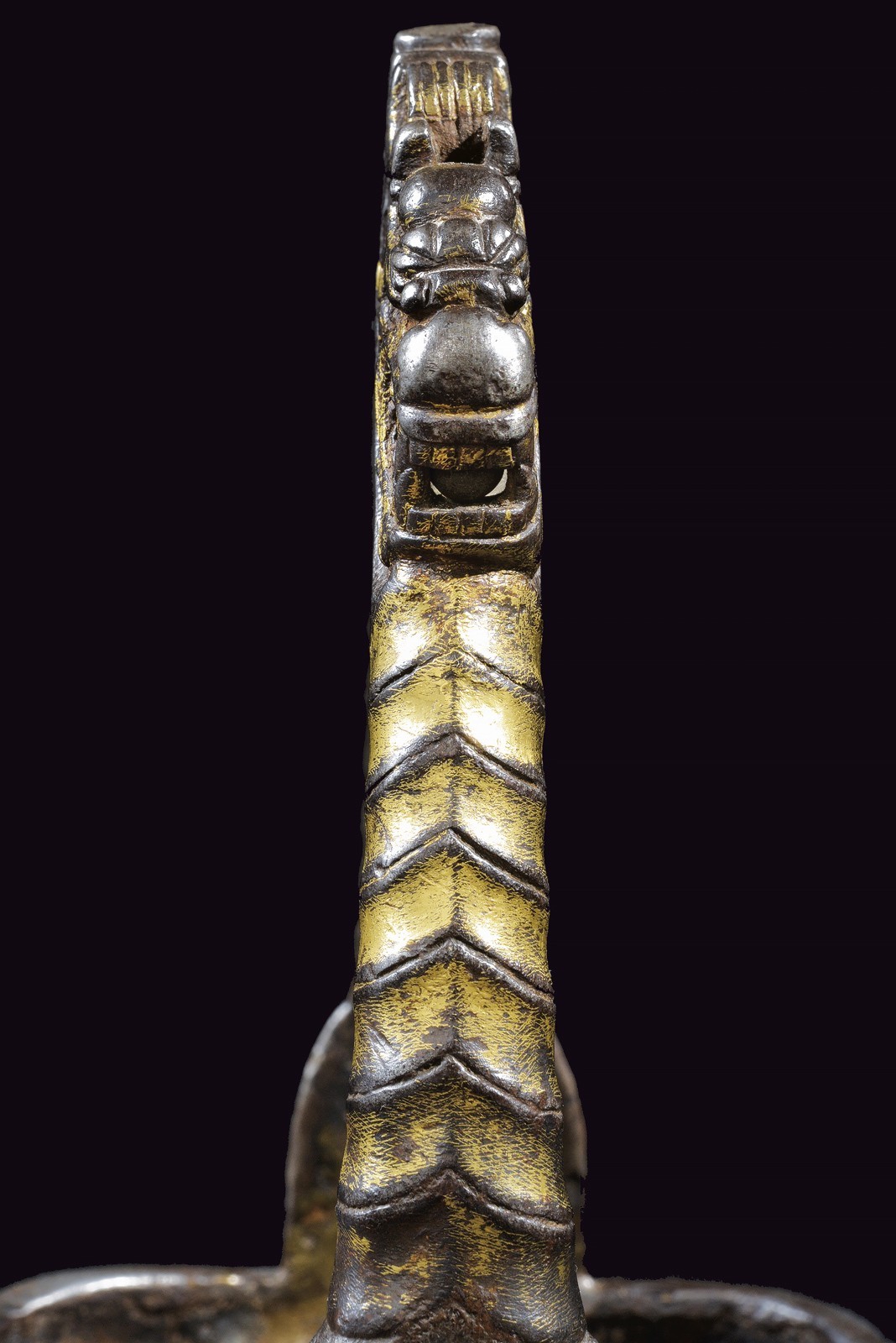 Arte Tibetana, Paio di rare staffe in ferro, XVII Secolo