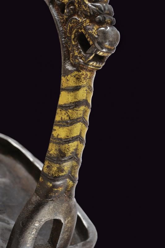 Arte Tibetana, Paio di rare staffe in ferro, XVII Secolo